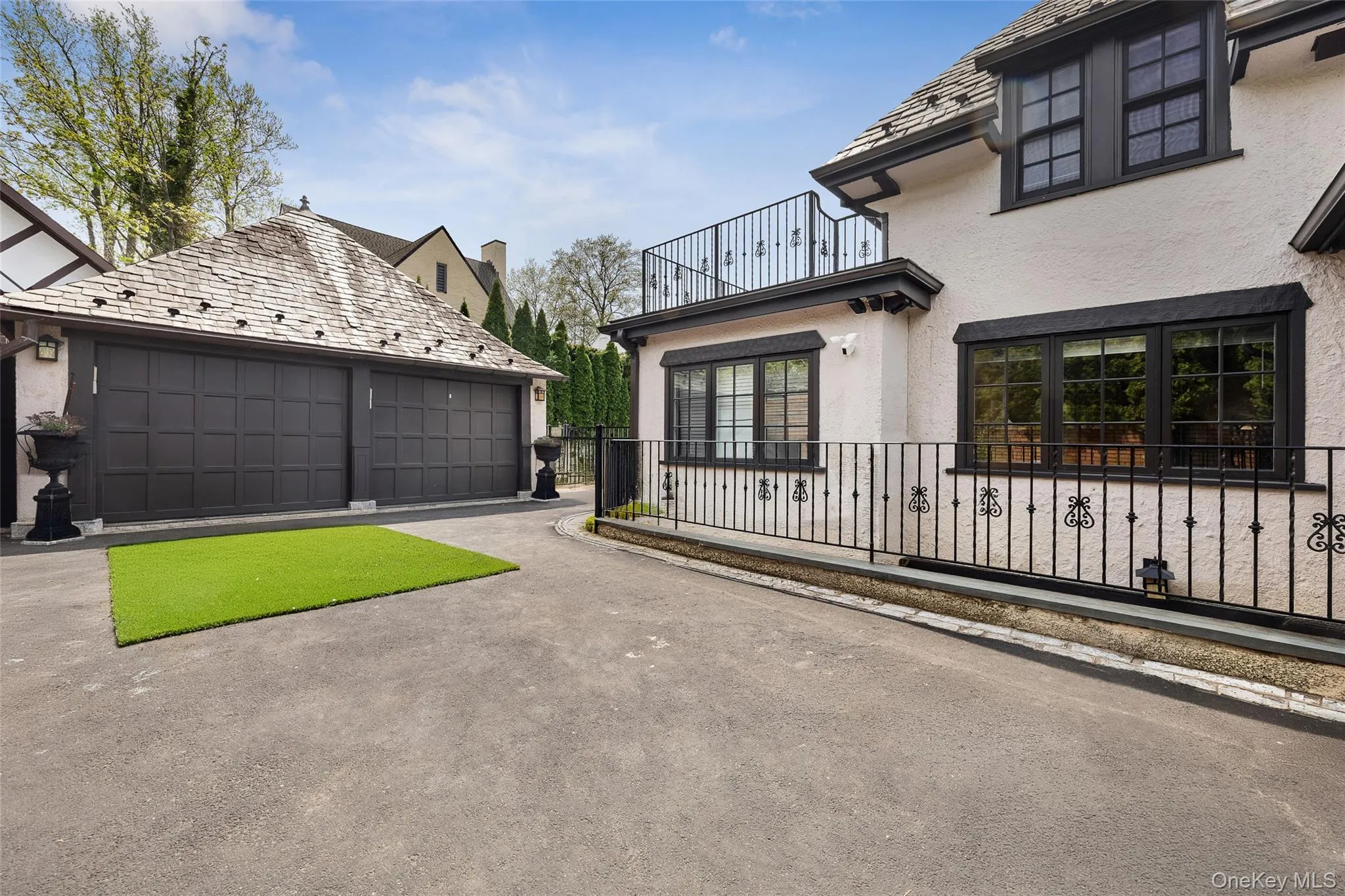 216 Beverly Road, New York, NY, 5 Bedrooms Bedrooms, 8 Rooms Rooms,3 BathroomsBathrooms,Residential,For Rent,Beverly,0,1002633 216 Beverly Road, New York, NY, 5 Bedrooms Bedrooms, 8 Rooms Rooms,3 BathroomsBathrooms,Residential,For Rent,Beverly,0,1002633