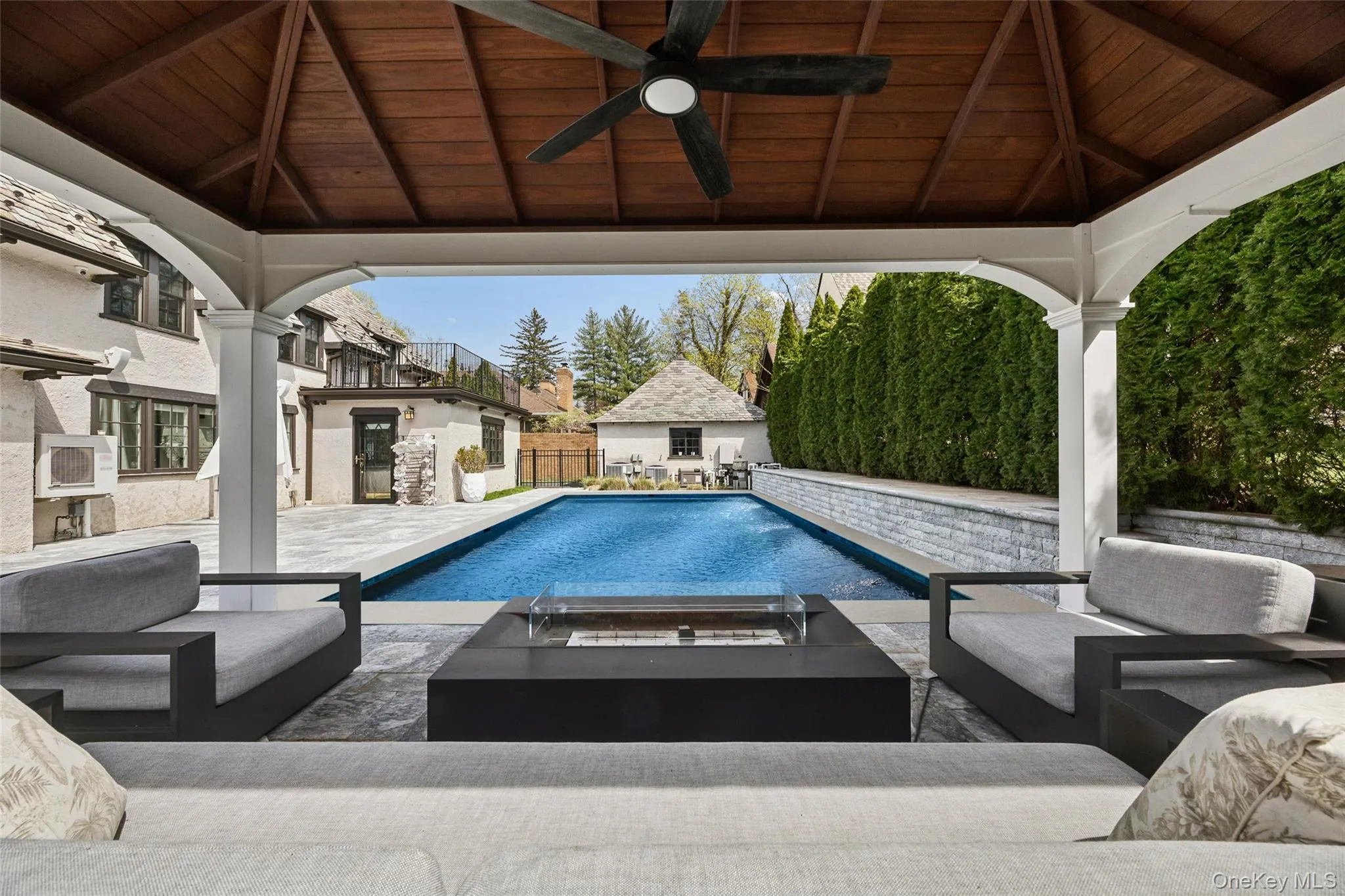 216 Beverly Road, New York, NY, 5 Bedrooms Bedrooms, 8 Rooms Rooms,3 BathroomsBathrooms,Residential,For Rent,Beverly,0,1002633 216 Beverly Road, New York, NY, 5 Bedrooms Bedrooms, 8 Rooms Rooms,3 BathroomsBathrooms,Residential,For Rent,Beverly,0,1002633
