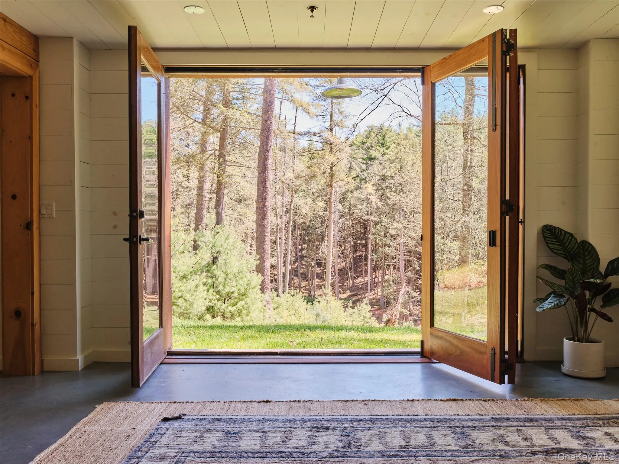55 Woods Road, Highland, NY, 4 Bedrooms Bedrooms, 10 Rooms Rooms,3 BathroomsBathrooms,Residential Sale,For Rent,Woods,0,1002637 55 Woods Road, Highland, NY, 4 Bedrooms Bedrooms, 10 Rooms Rooms,3 BathroomsBathrooms,Residential Sale,For Rent,Woods,0,1002637