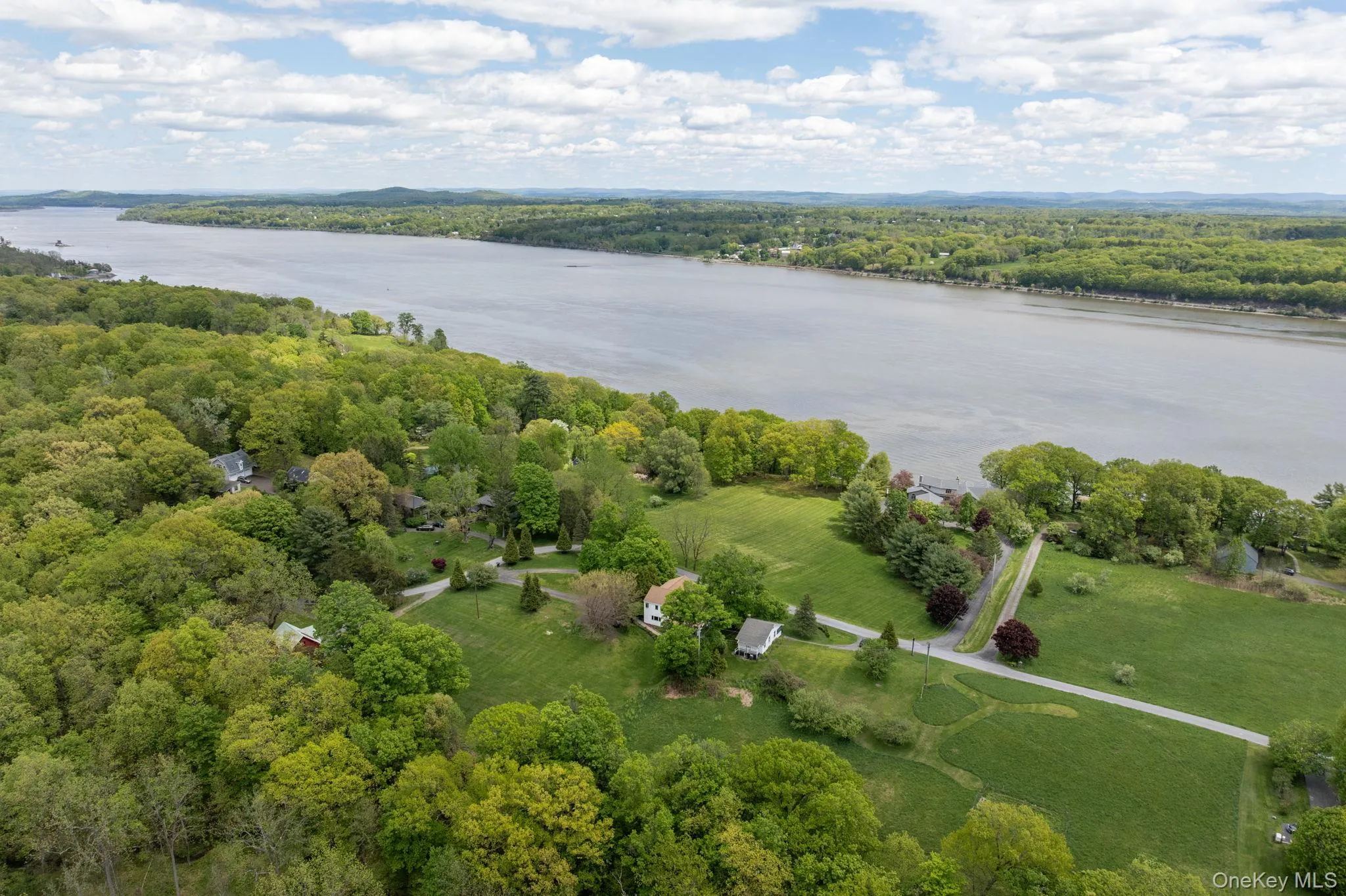 262 Patterson Lane, Saugerties, NY, 3 Bedrooms Bedrooms, 8 Rooms Rooms,2 BathroomsBathrooms,Residential,For Rent,Patterson,0,1002639 262 Patterson Lane, Saugerties, NY, 3 Bedrooms Bedrooms, 8 Rooms Rooms,2 BathroomsBathrooms,Residential,For Rent,Patterson,0,1002639