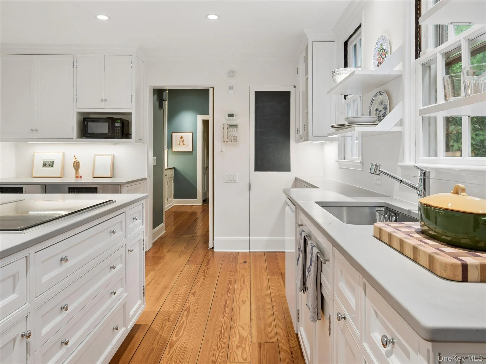 1384 Park Lane, Pelham, NY, 7 Bedrooms Bedrooms, 14 Rooms Rooms,7 BathroomsBathrooms,Residential,For Rent,Park,0,1002641 1384 Park Lane, Pelham, NY, 7 Bedrooms Bedrooms, 14 Rooms Rooms,7 BathroomsBathrooms,Residential,For Rent,Park,0,1002641