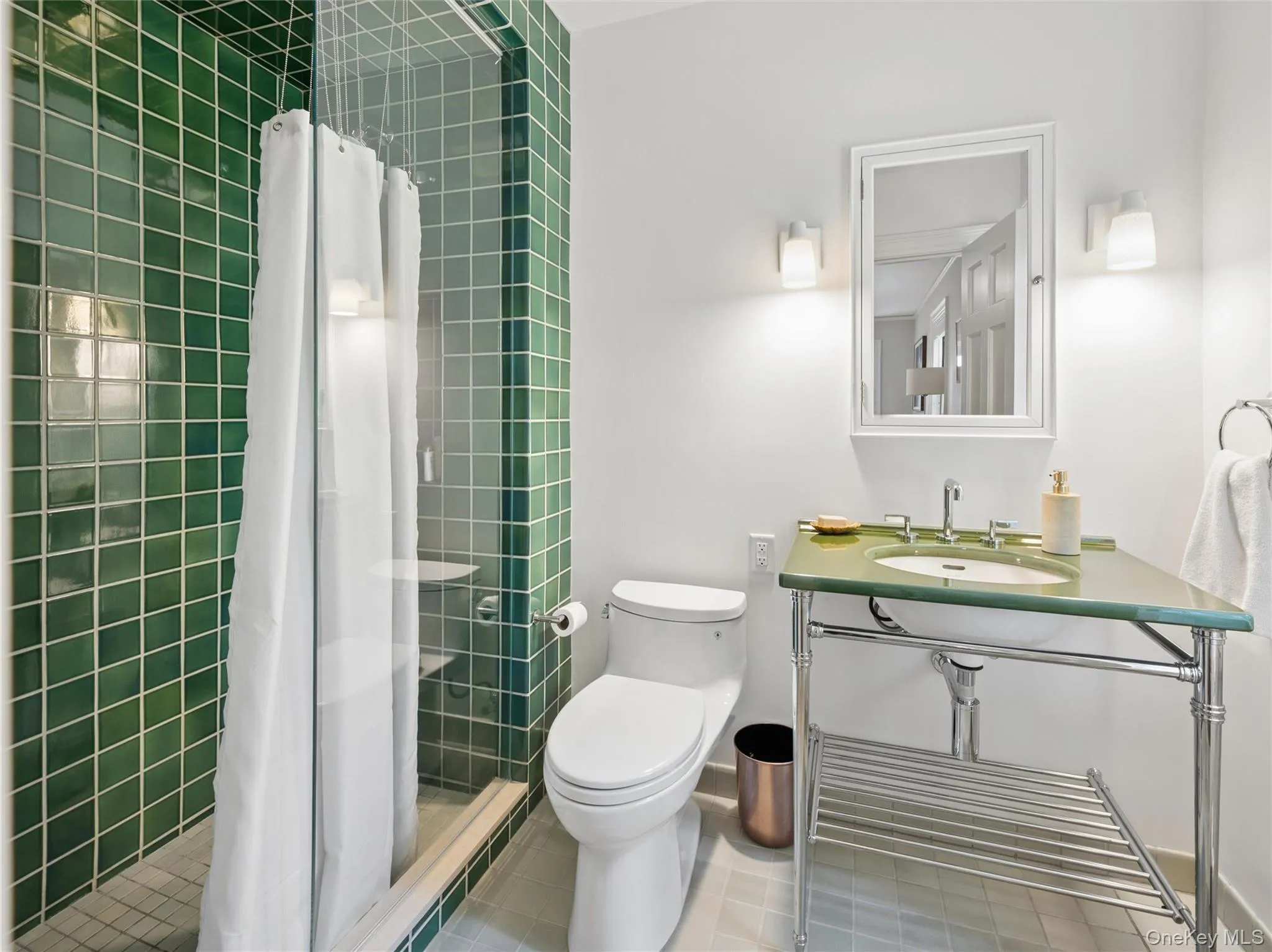 Ensuite bath Ensuite bath