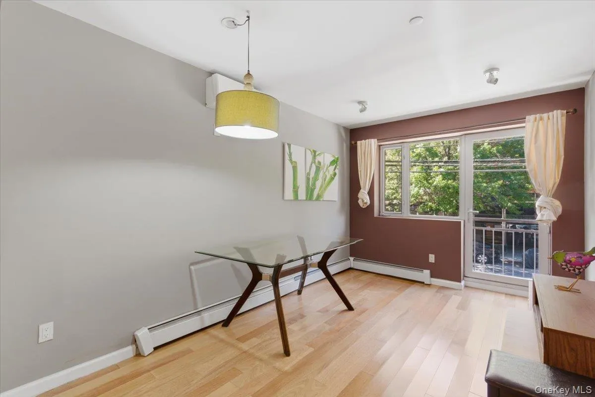 143-28 41st Avenue, New York, NY, 1 Bedroom Bedrooms, 4 Rooms Rooms,1 BathroomBathrooms,Residential,For Rent,41st,0,1002645 143-28 41st Avenue, New York, NY, 1 Bedroom Bedrooms, 4 Rooms Rooms,1 BathroomBathrooms,Residential,For Rent,41st,0,1002645
