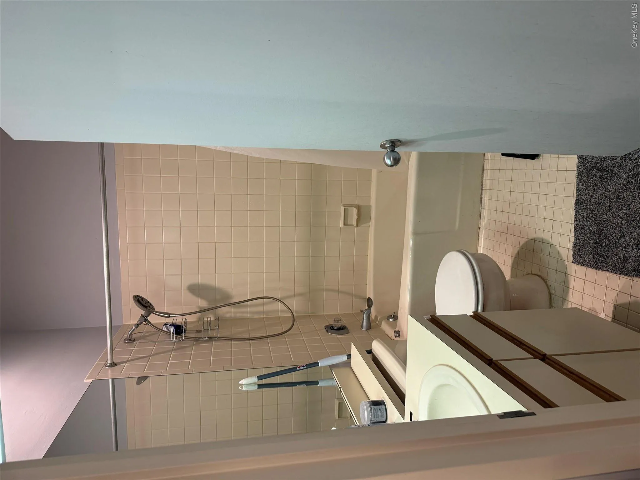 1701 Crompond Road, Peekskill, NY, 1 Bedroom Bedrooms, 2 Rooms Rooms,1 BathroomBathrooms,Residential Lease,For Rent,Crompond,0,1002648 1701 Crompond Road, Peekskill, NY, 1 Bedroom Bedrooms, 2 Rooms Rooms,1 BathroomBathrooms,Residential Lease,For Rent,Crompond,0,1002648