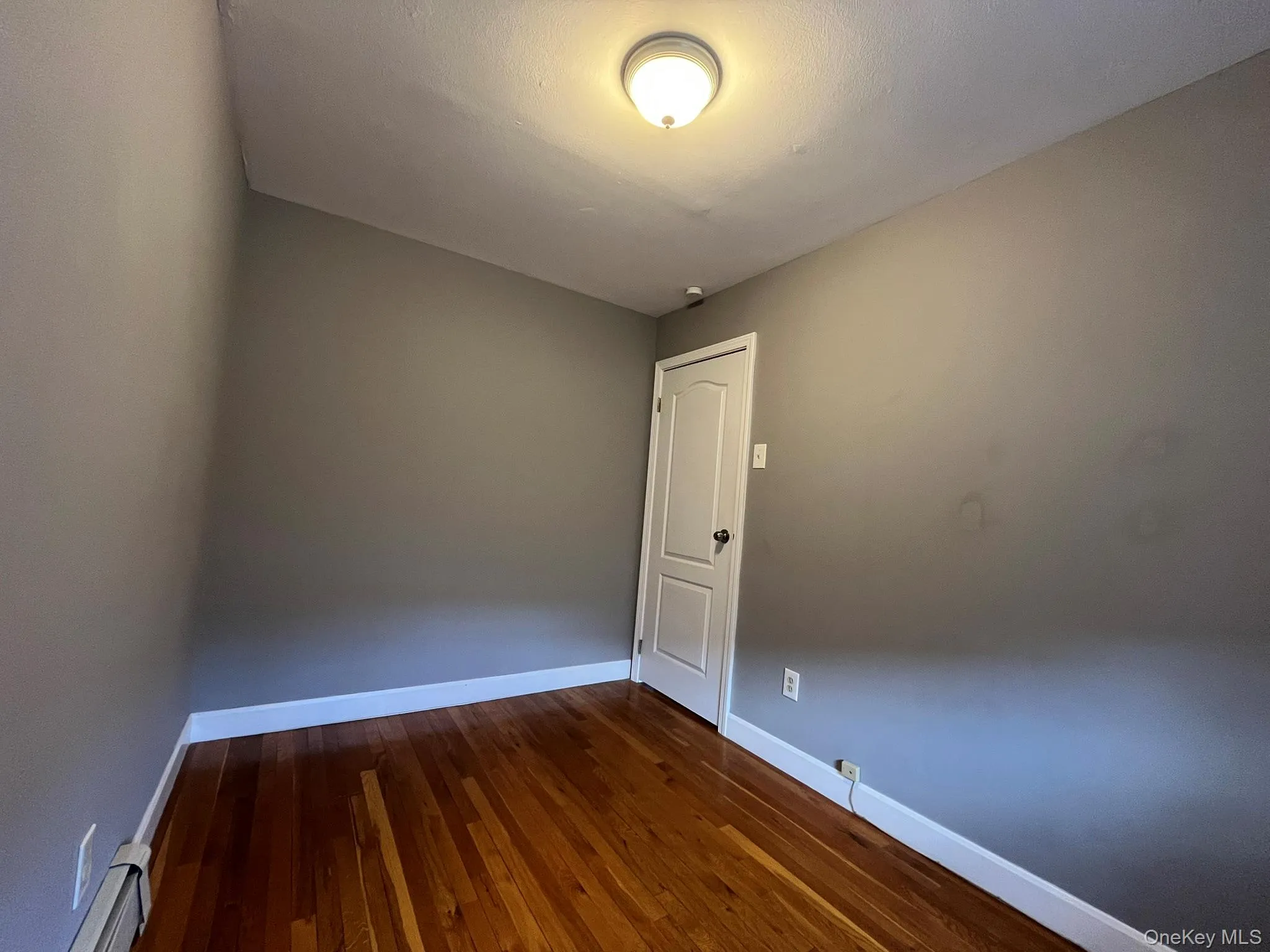 101 Jackson Avenue, North Hempstead, NY, 2 Bedrooms Bedrooms, 4 Rooms Rooms,1 BathroomBathrooms,Residential Lease,For Rent,Jackson,0,1002650 101 Jackson Avenue, North Hempstead, NY, 2 Bedrooms Bedrooms, 4 Rooms Rooms,1 BathroomBathrooms,Residential Lease,For Rent,Jackson,0,1002650