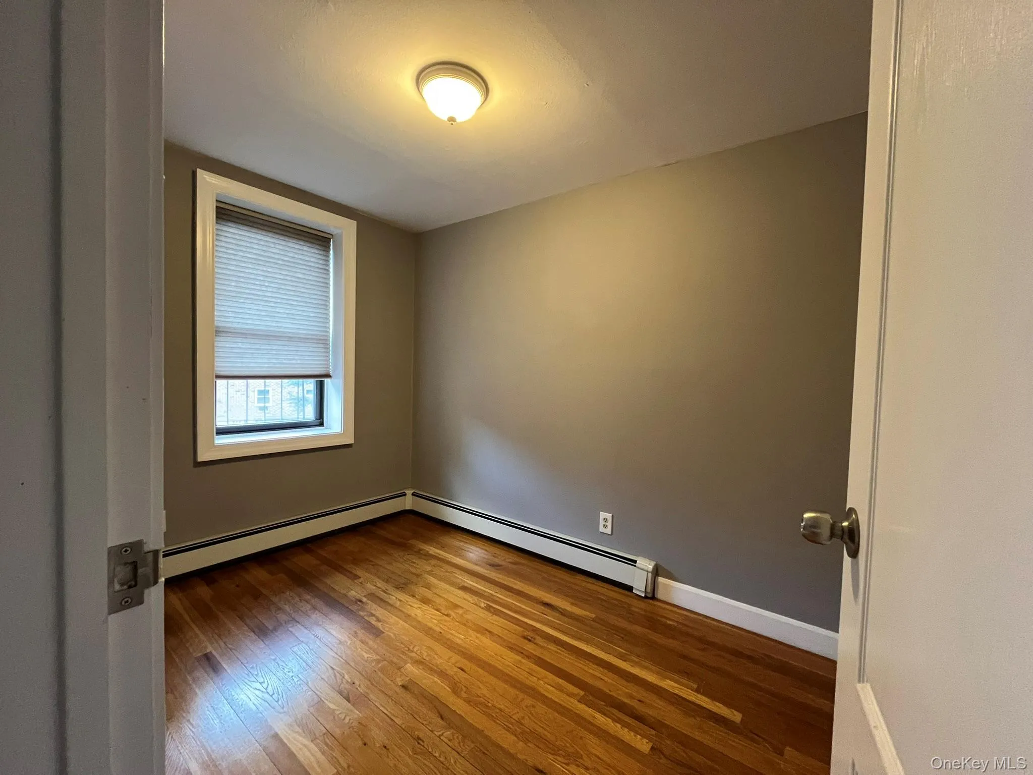 101 Jackson Avenue, North Hempstead, NY, 2 Bedrooms Bedrooms, 4 Rooms Rooms,1 BathroomBathrooms,Residential Lease,For Rent,Jackson,0,1002650 101 Jackson Avenue, North Hempstead, NY, 2 Bedrooms Bedrooms, 4 Rooms Rooms,1 BathroomBathrooms,Residential Lease,For Rent,Jackson,0,1002650