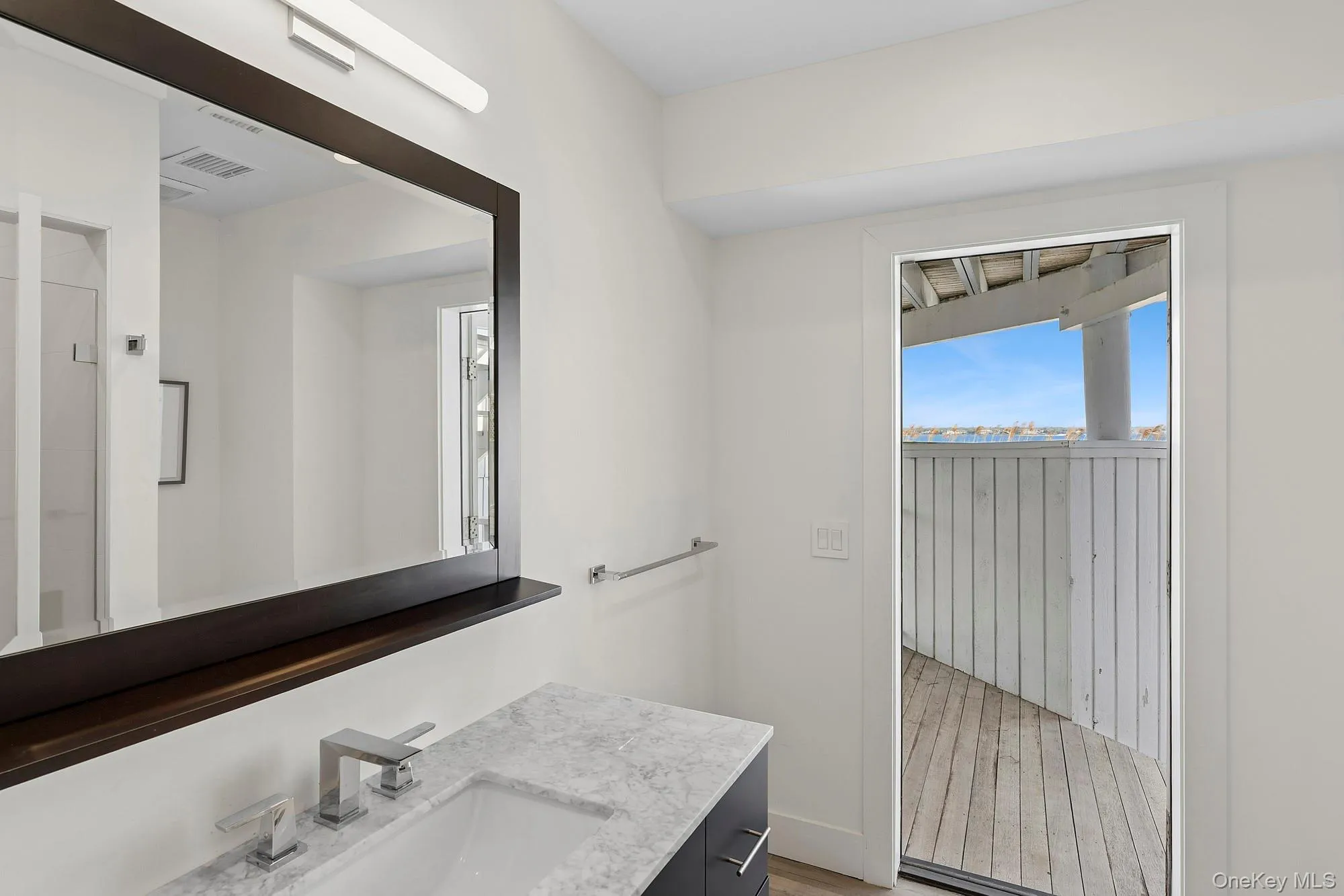 588 Dune Road, Southampton, NY, 4 Bedrooms Bedrooms, 8 Rooms Rooms,3 BathroomsBathrooms,Residential Lease,For Rent,Dune,0,1002653 588 Dune Road, Southampton, NY, 4 Bedrooms Bedrooms, 8 Rooms Rooms,3 BathroomsBathrooms,Residential Lease,For Rent,Dune,0,1002653