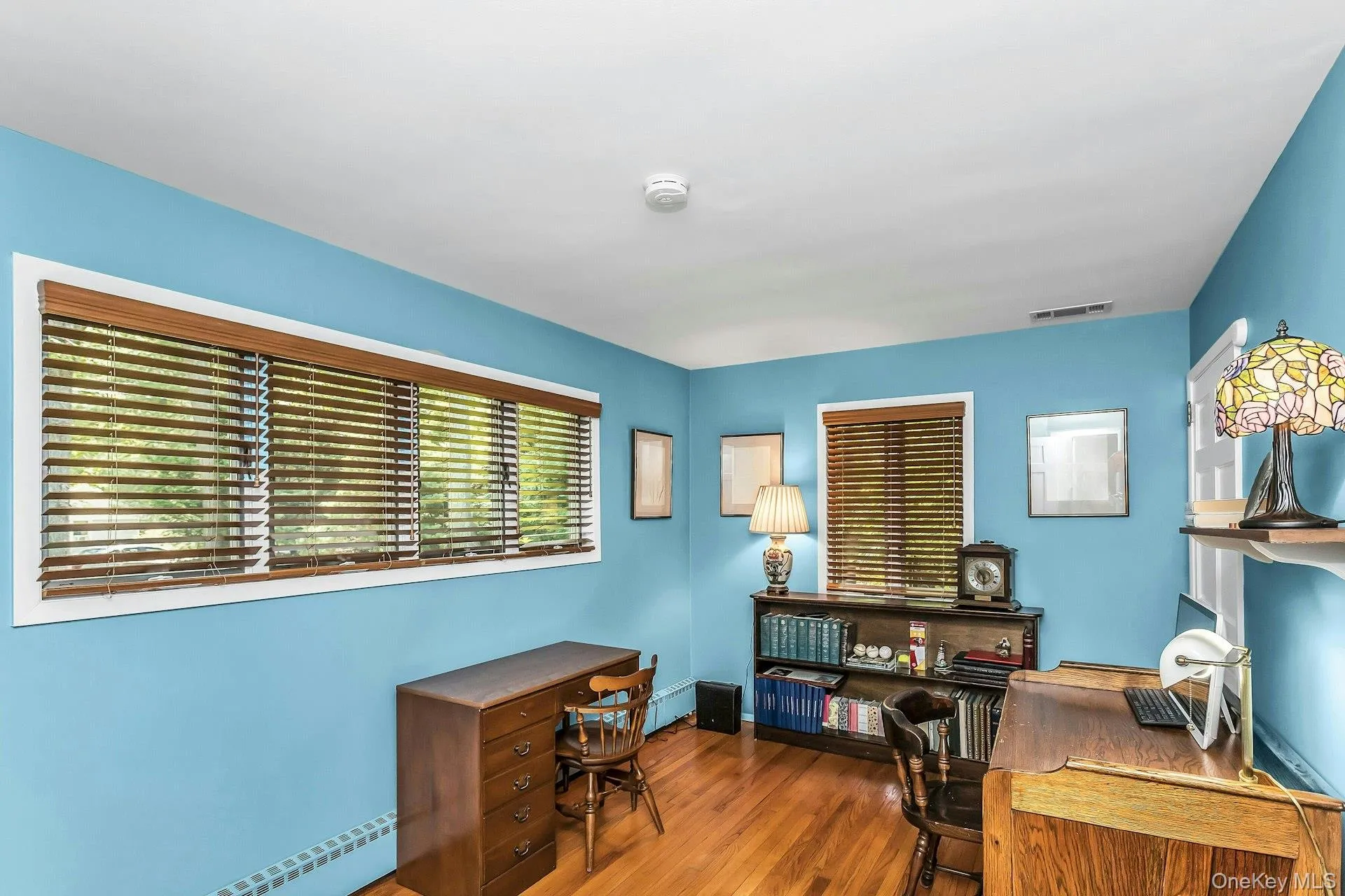 26 Marys Lane, Huntington, NY, 3 Bedrooms Bedrooms, 11 Rooms Rooms,2 BathroomsBathrooms,Residential,For Rent,Marys,0,1002662 26 Marys Lane, Huntington, NY, 3 Bedrooms Bedrooms, 11 Rooms Rooms,2 BathroomsBathrooms,Residential,For Rent,Marys,0,1002662