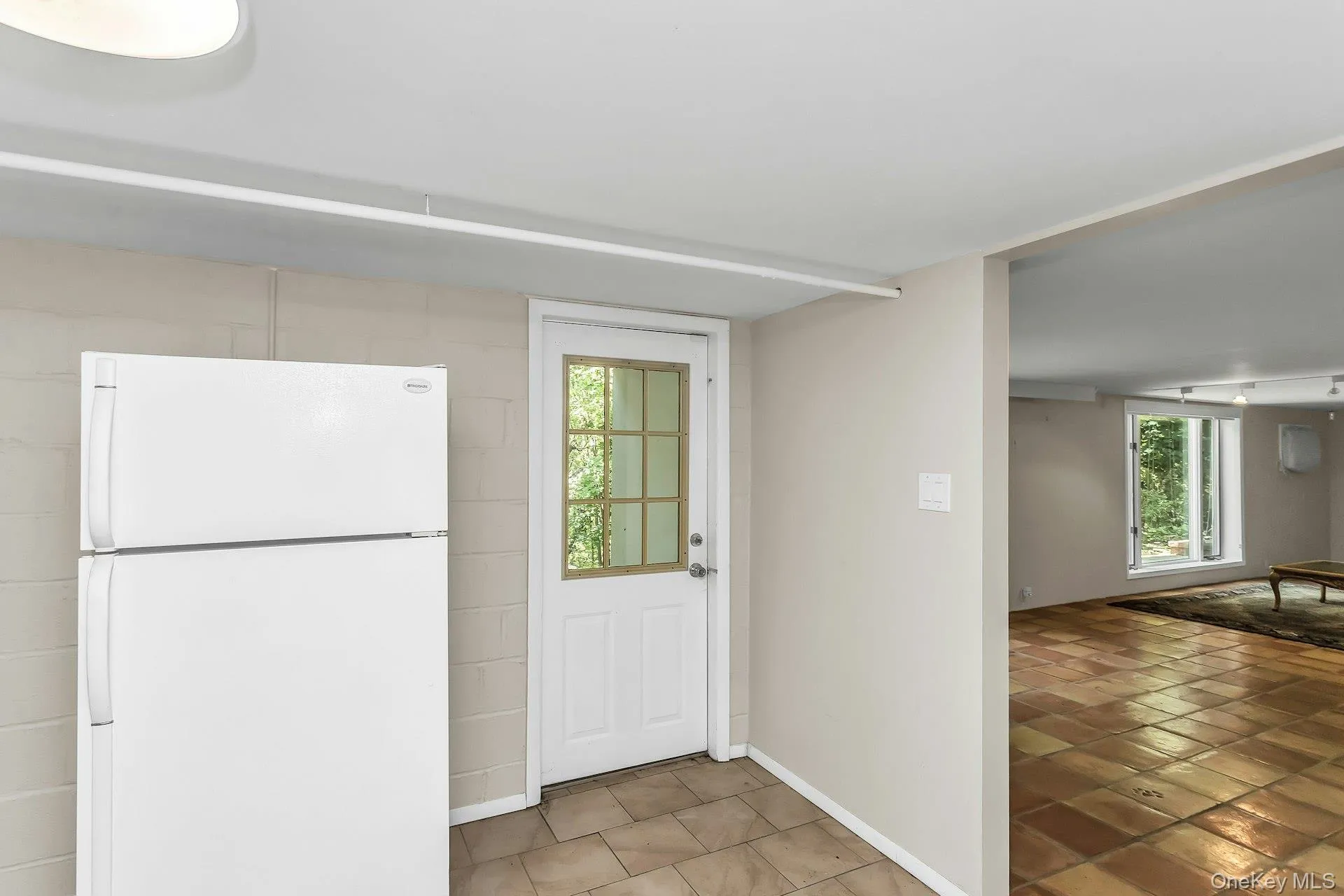 26 Marys Lane, Huntington, NY, 3 Bedrooms Bedrooms, 11 Rooms Rooms,2 BathroomsBathrooms,Residential,For Rent,Marys,0,1002662 26 Marys Lane, Huntington, NY, 3 Bedrooms Bedrooms, 11 Rooms Rooms,2 BathroomsBathrooms,Residential,For Rent,Marys,0,1002662