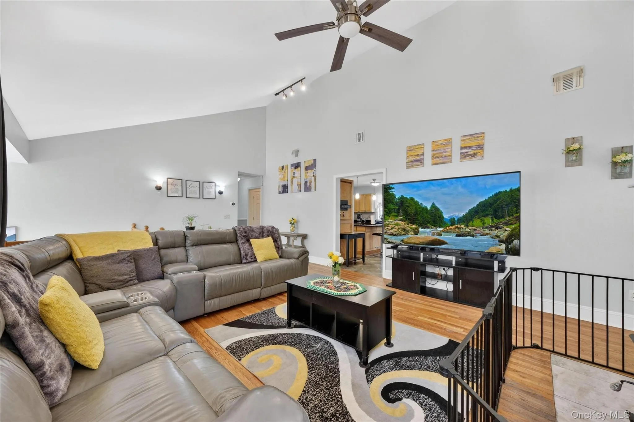 1649 State Route 32, Cornwall, NY, 3 Bedrooms Bedrooms, 6 Rooms Rooms,3 BathroomsBathrooms,Residential,For Rent,State Route 32,0,1002671 1649 State Route 32, Cornwall, NY, 3 Bedrooms Bedrooms, 6 Rooms Rooms,3 BathroomsBathrooms,Residential,For Rent,State Route 32,0,1002671