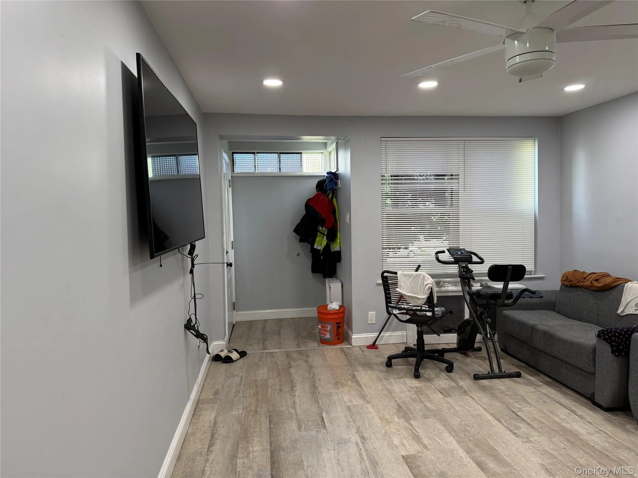 219 Rumsey Rd, Yonkers, NY, 1 Bedroom Bedrooms, 3 Rooms Rooms,1 BathroomBathrooms,Residential Sale,For Rent,Rumsey Rd,0,1002679 219 Rumsey Rd, Yonkers, NY, 1 Bedroom Bedrooms, 3 Rooms Rooms,1 BathroomBathrooms,Residential Sale,For Rent,Rumsey Rd,0,1002679