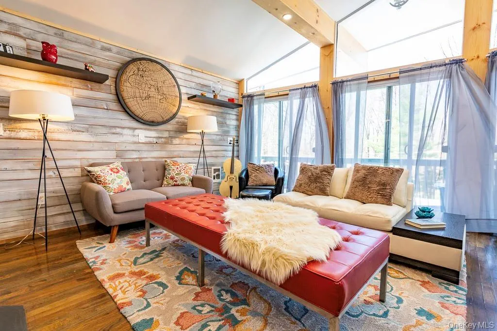 51 Aspen Lane, Fallsburg, NY, 5 Bedrooms Bedrooms, 8 Rooms Rooms,2 BathroomsBathrooms,Residential,For Rent,Aspen,0,1002681 51 Aspen Lane, Fallsburg, NY, 5 Bedrooms Bedrooms, 8 Rooms Rooms,2 BathroomsBathrooms,Residential,For Rent,Aspen,0,1002681