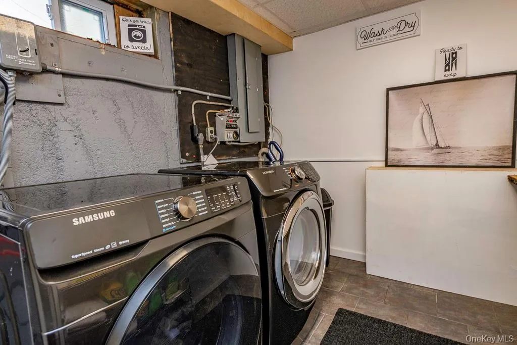 51 Aspen Lane, Fallsburg, NY, 5 Bedrooms Bedrooms, 8 Rooms Rooms,2 BathroomsBathrooms,Residential,For Rent,Aspen,0,1002681 51 Aspen Lane, Fallsburg, NY, 5 Bedrooms Bedrooms, 8 Rooms Rooms,2 BathroomsBathrooms,Residential,For Rent,Aspen,0,1002681
