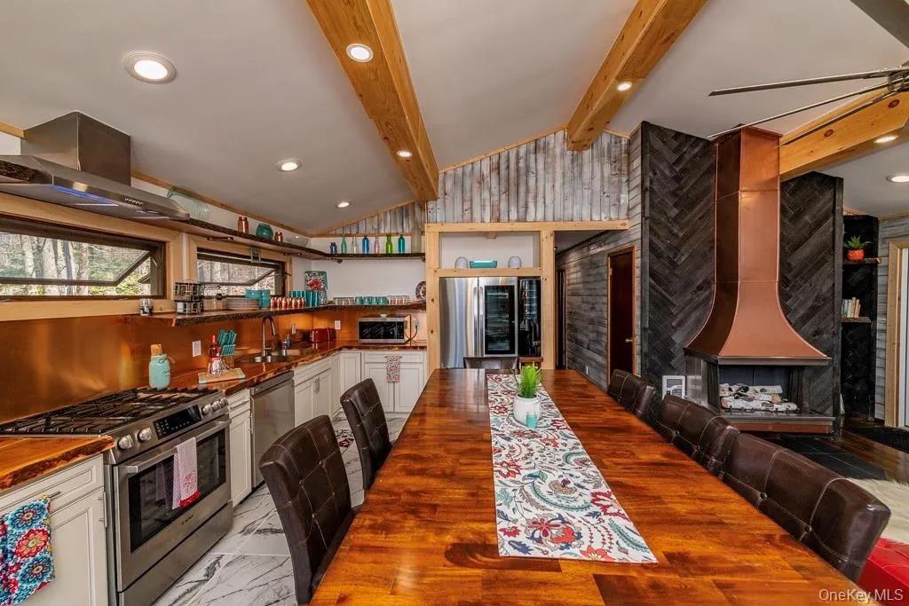 51 Aspen Lane, Fallsburg, NY, 5 Bedrooms Bedrooms, 8 Rooms Rooms,2 BathroomsBathrooms,Residential,For Rent,Aspen,0,1002681 51 Aspen Lane, Fallsburg, NY, 5 Bedrooms Bedrooms, 8 Rooms Rooms,2 BathroomsBathrooms,Residential,For Rent,Aspen,0,1002681