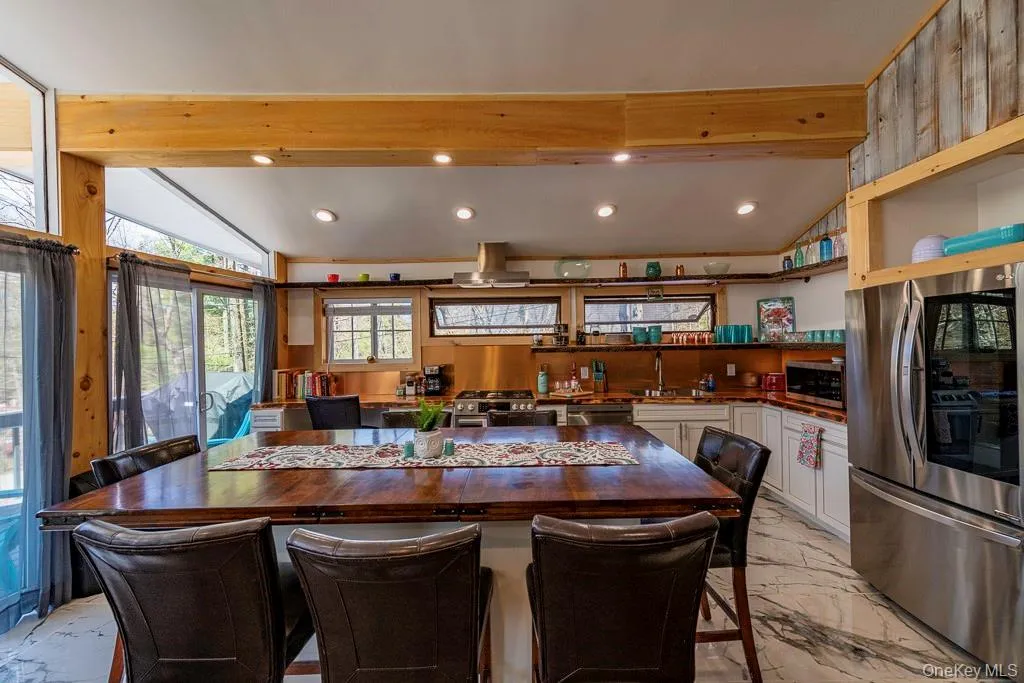 51 Aspen Lane, Fallsburg, NY, 5 Bedrooms Bedrooms, 8 Rooms Rooms,2 BathroomsBathrooms,Residential,For Rent,Aspen,0,1002681 51 Aspen Lane, Fallsburg, NY, 5 Bedrooms Bedrooms, 8 Rooms Rooms,2 BathroomsBathrooms,Residential,For Rent,Aspen,0,1002681
