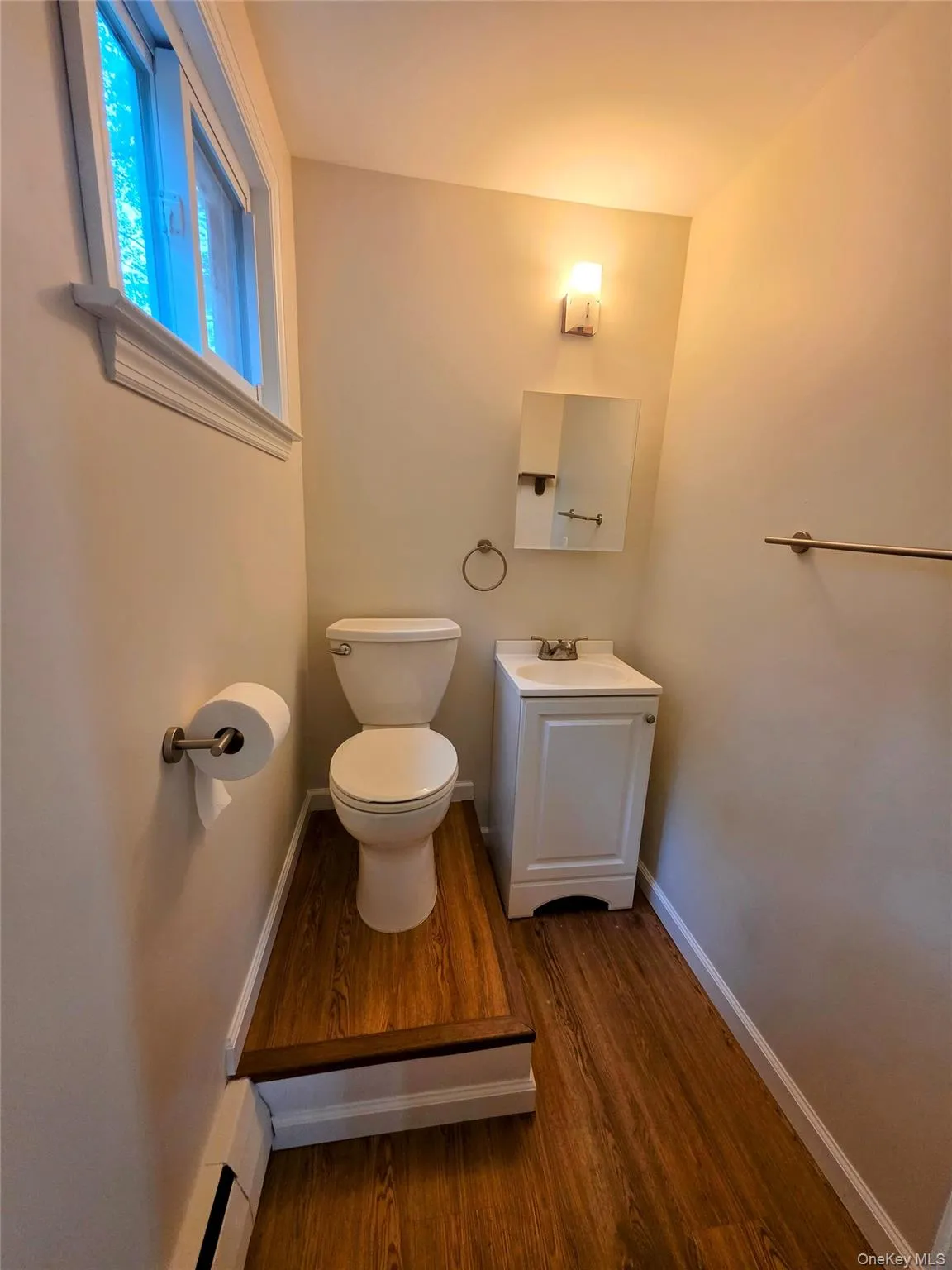 Remodeled half bath off FamRm. Remodeled half bath off FamRm.
