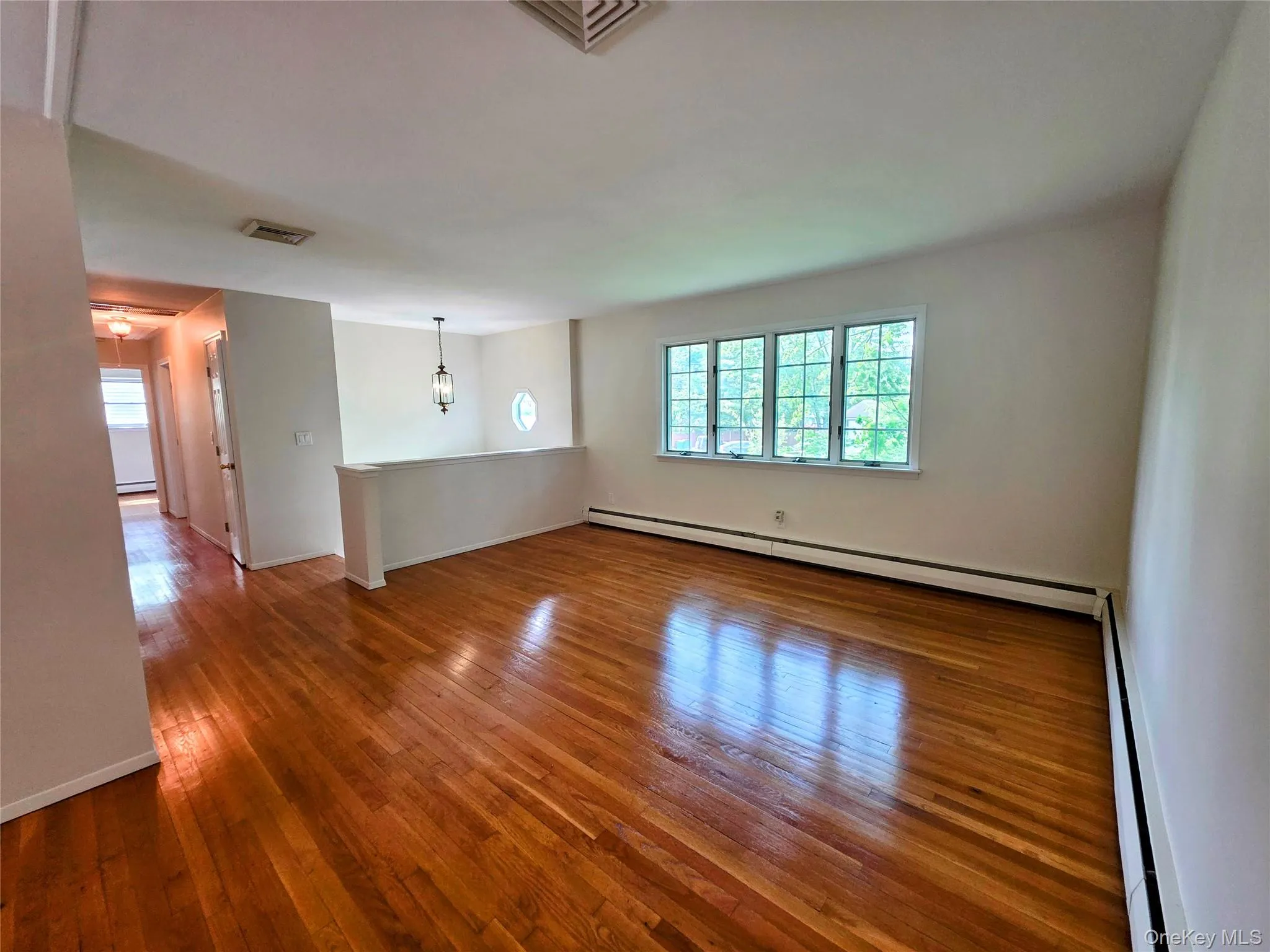 Sparkling hardwood floors. Sparkling hardwood floors.