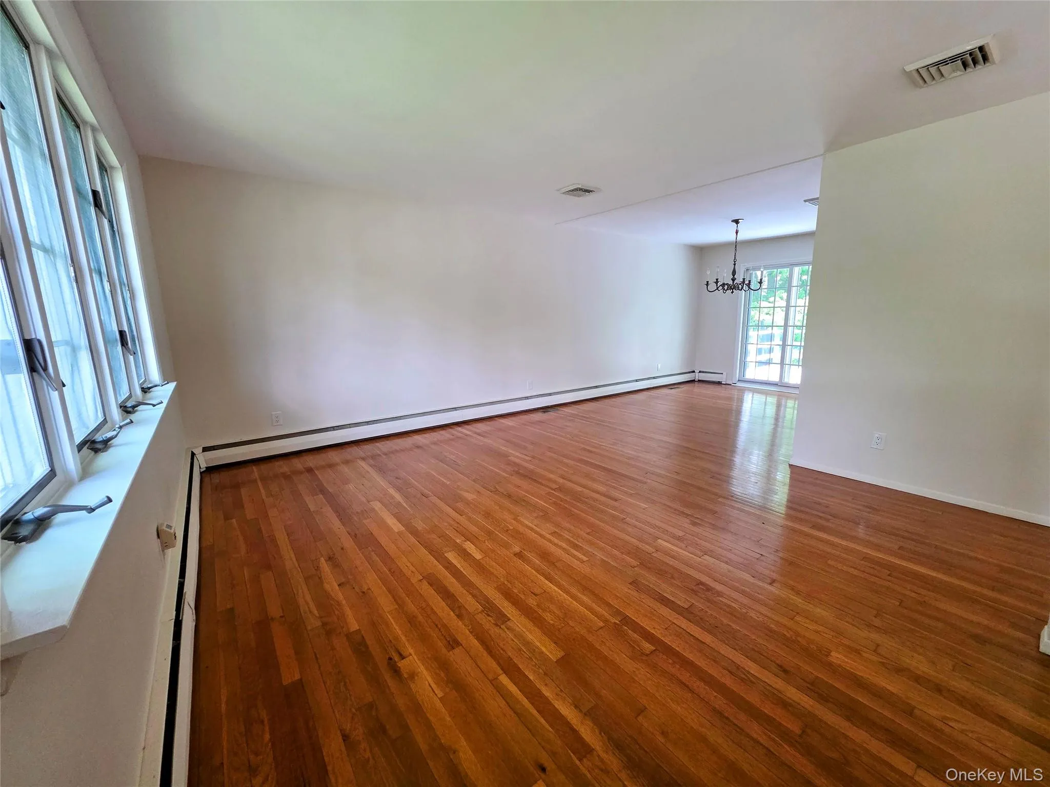 25 Oakwood Drive, Poughkeepsie (town), NY, 4 Bedrooms Bedrooms, 8 Rooms Rooms,1 BathroomBathrooms,Residential,For Rent,Oakwood,0,1002683 25 Oakwood Drive, Poughkeepsie (town), NY, 4 Bedrooms Bedrooms, 8 Rooms Rooms,1 BathroomBathrooms,Residential,For Rent,Oakwood,0,1002683