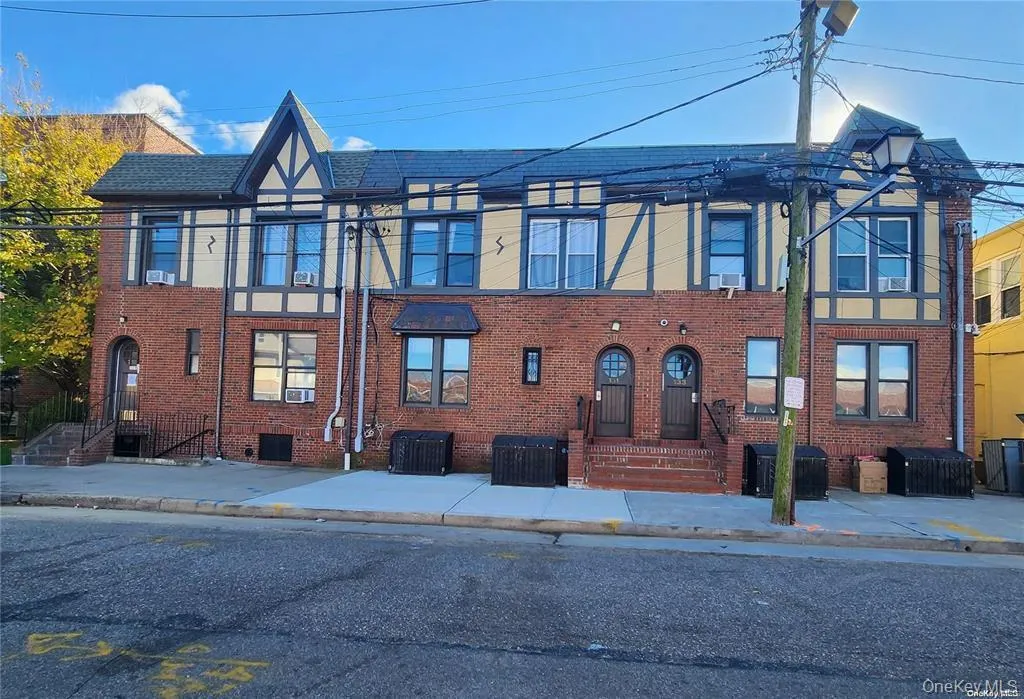 133 Lincoln Avenue, North Hempstead, NY, 1 Bedroom Bedrooms, 3 Rooms Rooms,1 BathroomBathrooms,Residential Lease,For Rent,Lincoln Avenue,0,1002687 133 Lincoln Avenue, North Hempstead, NY, 1 Bedroom Bedrooms, 3 Rooms Rooms,1 BathroomBathrooms,Residential Lease,For Rent,Lincoln Avenue,0,1002687
