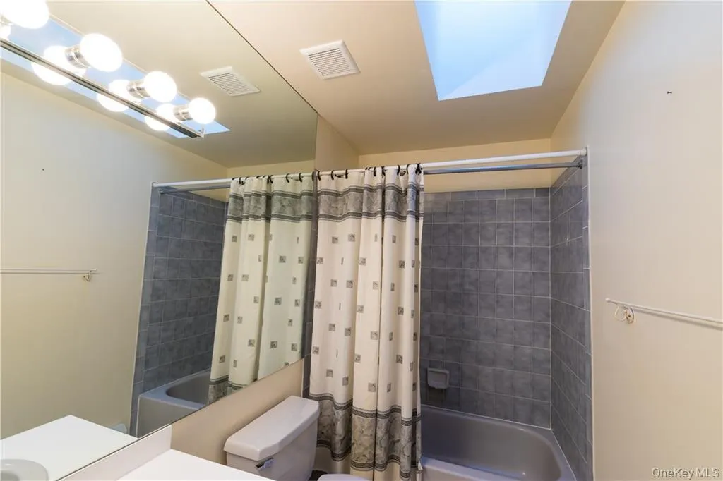 39 Bubenko Drive, Stony Point, NY, 4 Bedrooms Bedrooms, 8 Rooms Rooms,3 BathroomsBathrooms,Residential,For Rent,Bubenko,0,1002691 39 Bubenko Drive, Stony Point, NY, 4 Bedrooms Bedrooms, 8 Rooms Rooms,3 BathroomsBathrooms,Residential,For Rent,Bubenko,0,1002691