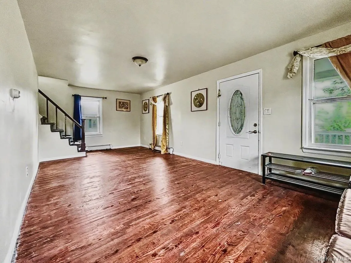 241 Route 209, Deerpark, NY, 3 Bedrooms Bedrooms, 5 Rooms Rooms,1 BathroomBathrooms,Residential,For Rent,Route 209,0,1002695 241 Route 209, Deerpark, NY, 3 Bedrooms Bedrooms, 5 Rooms Rooms,1 BathroomBathrooms,Residential,For Rent,Route 209,0,1002695