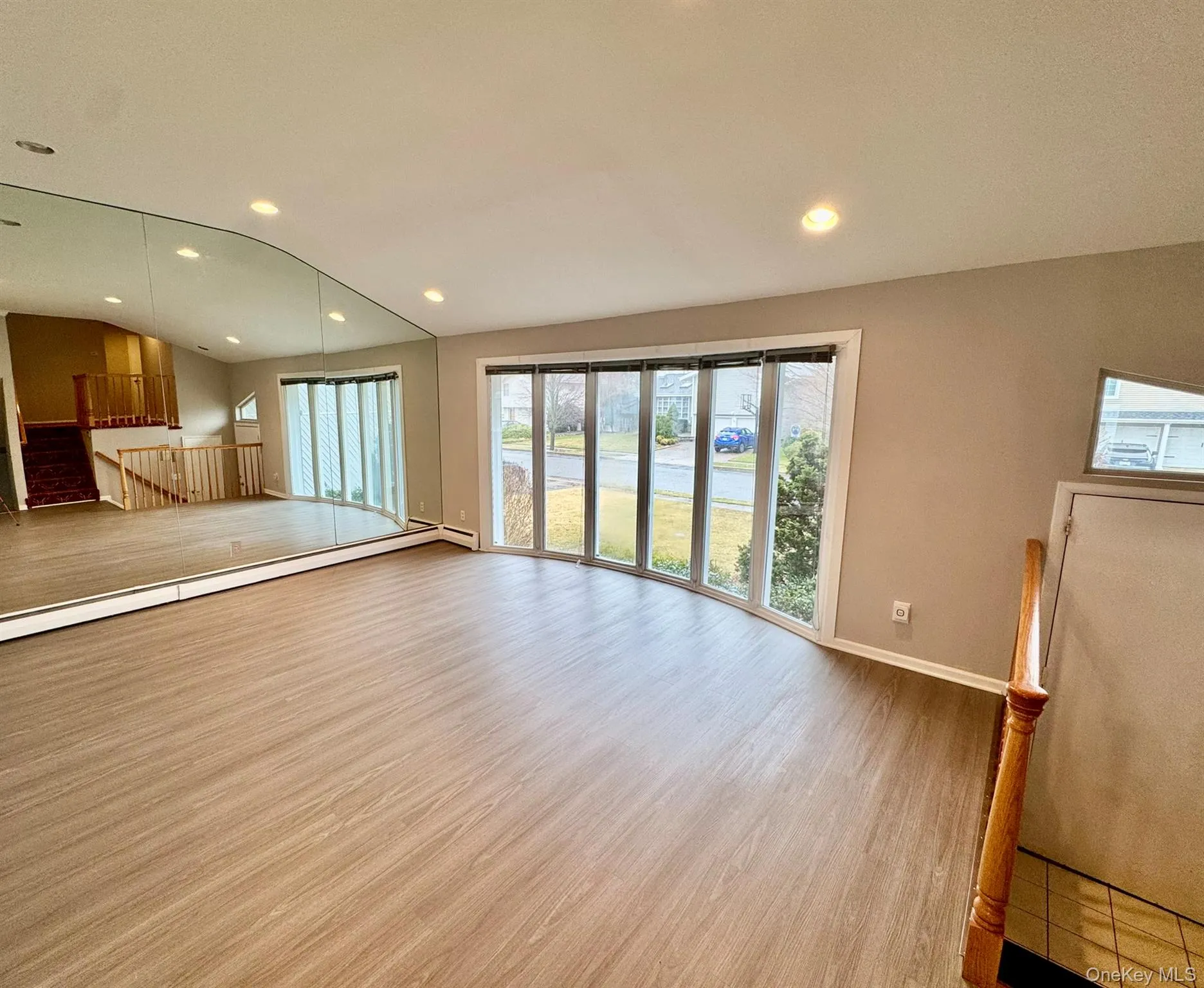 27 Fortune Lane, Oyster Bay, NY, 4 Bedrooms Bedrooms, 8 Rooms Rooms,3 BathroomsBathrooms,Residential Lease,For Rent,Fortune,0,1002700 27 Fortune Lane, Oyster Bay, NY, 4 Bedrooms Bedrooms, 8 Rooms Rooms,3 BathroomsBathrooms,Residential Lease,For Rent,Fortune,0,1002700