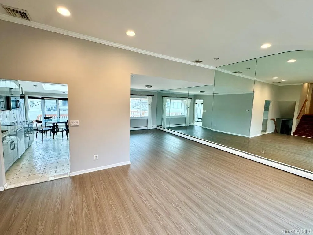 27 Fortune Lane, Oyster Bay, NY, 4 Bedrooms Bedrooms, 8 Rooms Rooms,3 BathroomsBathrooms,Residential Lease,For Rent,Fortune,0,1002700 27 Fortune Lane, Oyster Bay, NY, 4 Bedrooms Bedrooms, 8 Rooms Rooms,3 BathroomsBathrooms,Residential Lease,For Rent,Fortune,0,1002700