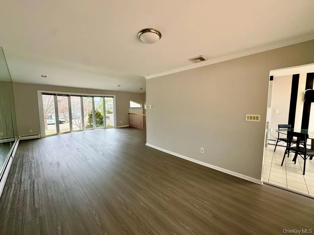 27 Fortune Lane, Oyster Bay, NY, 4 Bedrooms Bedrooms, 8 Rooms Rooms,3 BathroomsBathrooms,Residential Lease,For Rent,Fortune,0,1002700 27 Fortune Lane, Oyster Bay, NY, 4 Bedrooms Bedrooms, 8 Rooms Rooms,3 BathroomsBathrooms,Residential Lease,For Rent,Fortune,0,1002700