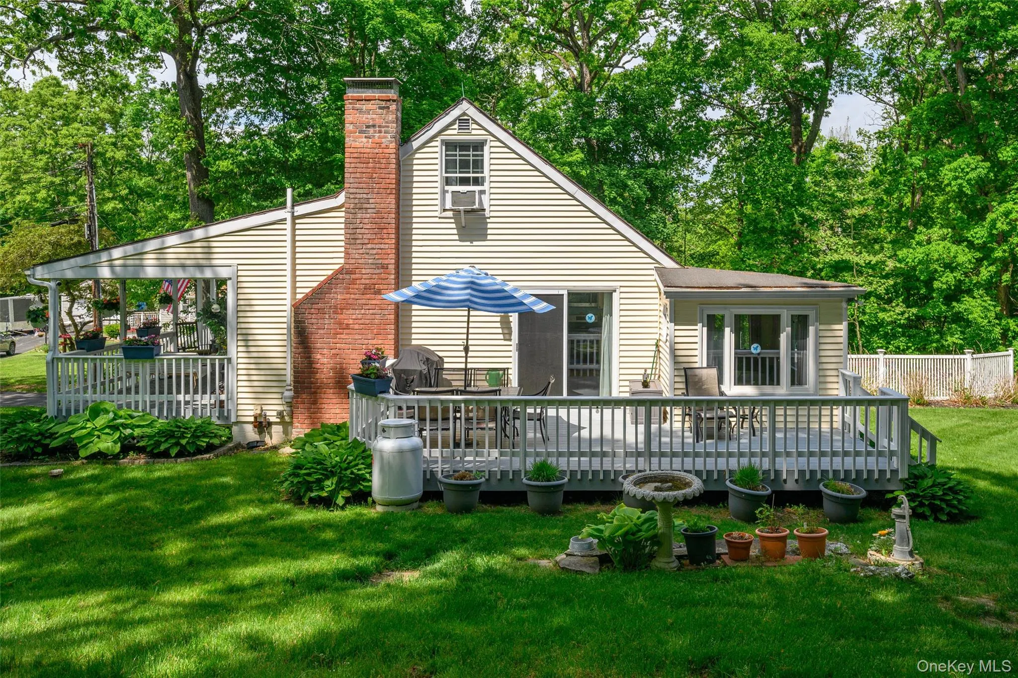 23 Cobey Terrace, Poughkeepsie, NY, 3 Bedrooms Bedrooms, 7 Rooms Rooms,1 BathroomBathrooms,Residential,For Rent,Cobey,0,1002704 23 Cobey Terrace, Poughkeepsie, NY, 3 Bedrooms Bedrooms, 7 Rooms Rooms,1 BathroomBathrooms,Residential,For Rent,Cobey,0,1002704