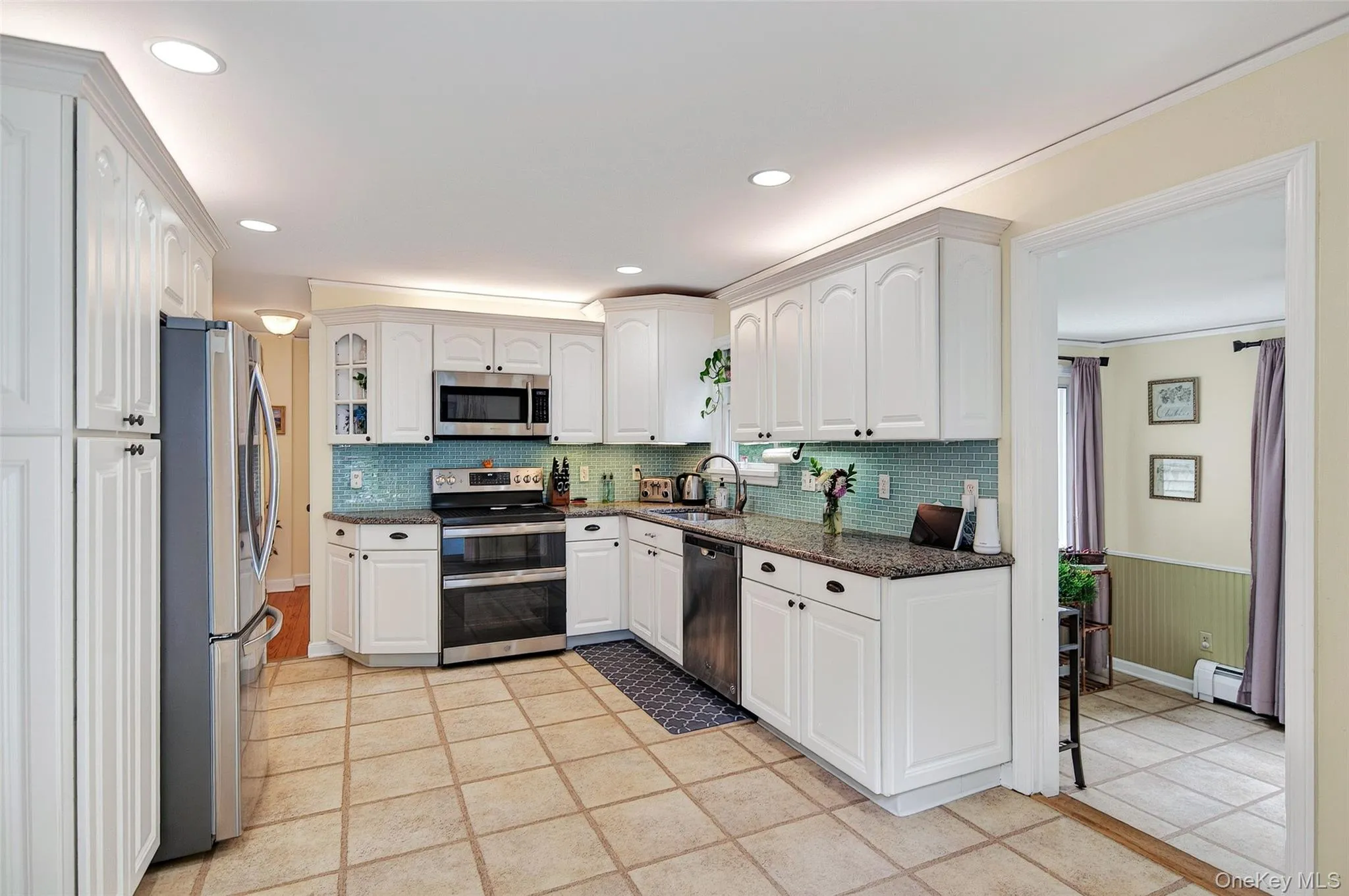 23 Cobey Terrace, Poughkeepsie, NY, 3 Bedrooms Bedrooms, 7 Rooms Rooms,1 BathroomBathrooms,Residential,For Rent,Cobey,0,1002704 23 Cobey Terrace, Poughkeepsie, NY, 3 Bedrooms Bedrooms, 7 Rooms Rooms,1 BathroomBathrooms,Residential,For Rent,Cobey,0,1002704