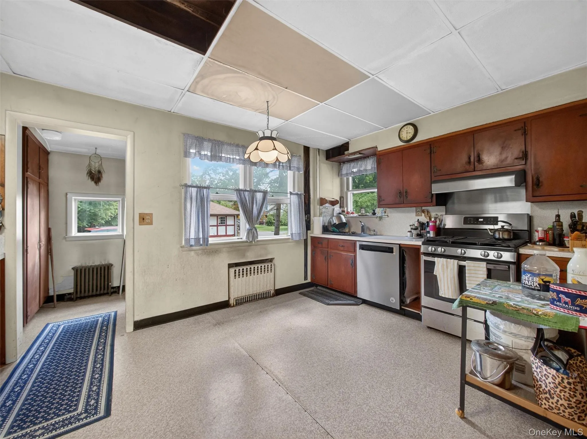 125 Wayne Avenue, Ramapo, NY, 4 Bedrooms Bedrooms, 9 Rooms Rooms,1 BathroomBathrooms,Residential,For Rent,Wayne,0,1002707 125 Wayne Avenue, Ramapo, NY, 4 Bedrooms Bedrooms, 9 Rooms Rooms,1 BathroomBathrooms,Residential,For Rent,Wayne,0,1002707