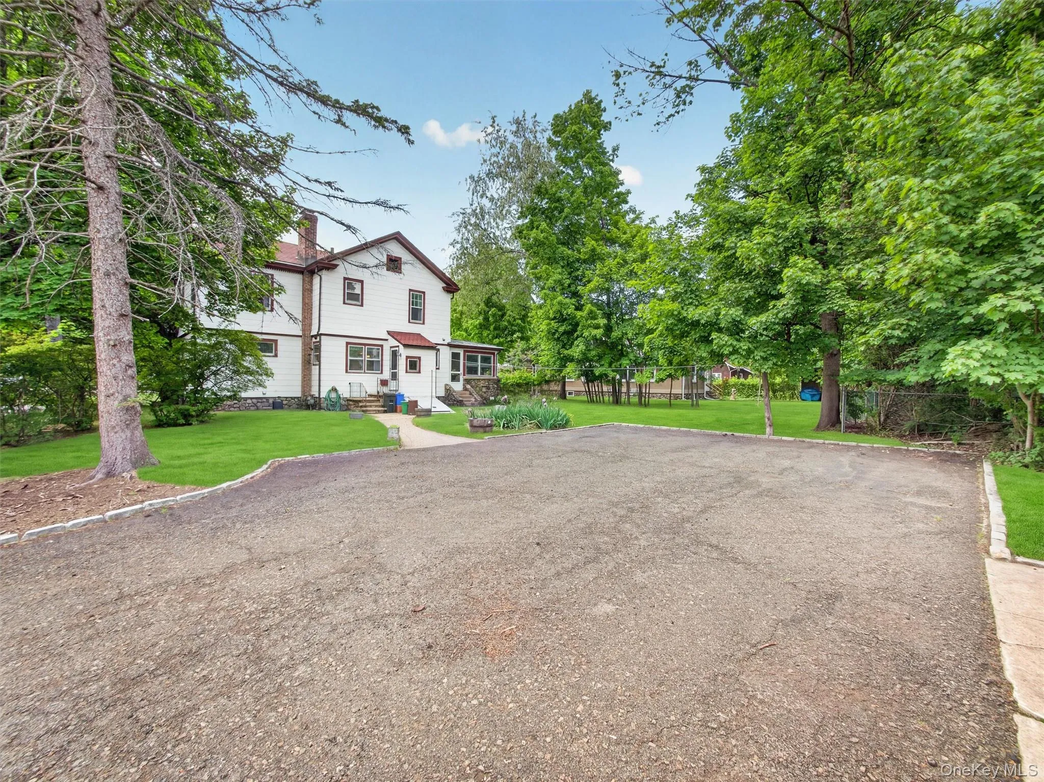 125 Wayne Avenue, Ramapo, NY, 4 Bedrooms Bedrooms, 9 Rooms Rooms,1 BathroomBathrooms,Residential,For Rent,Wayne,0,1002707 125 Wayne Avenue, Ramapo, NY, 4 Bedrooms Bedrooms, 9 Rooms Rooms,1 BathroomBathrooms,Residential,For Rent,Wayne,0,1002707