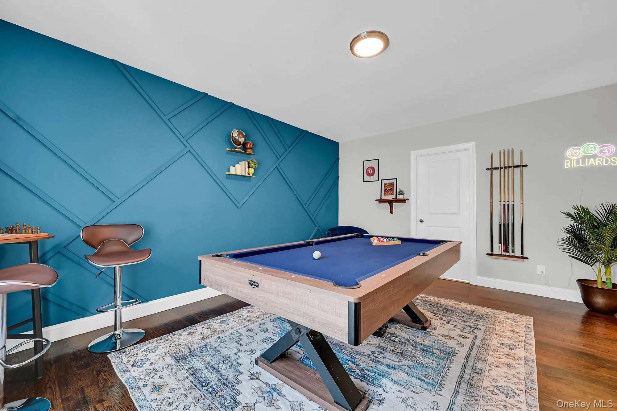 Office/Game Room Office/Game Room