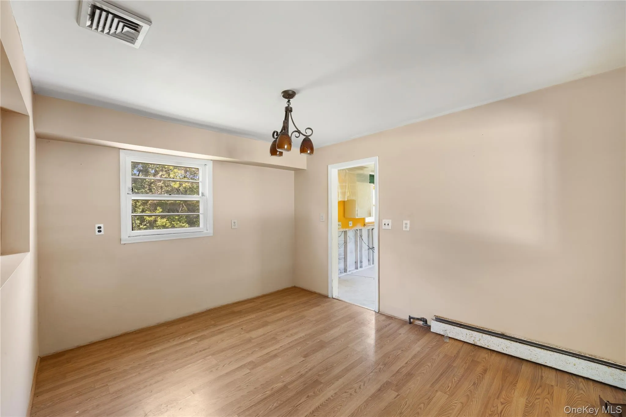 22 Lawrence Avenue, Greenburgh, NY, 3 Bedrooms Bedrooms, 6 Rooms Rooms,1 BathroomBathrooms,Residential,For Rent,Lawrence,0,1002713 22 Lawrence Avenue, Greenburgh, NY, 3 Bedrooms Bedrooms, 6 Rooms Rooms,1 BathroomBathrooms,Residential,For Rent,Lawrence,0,1002713