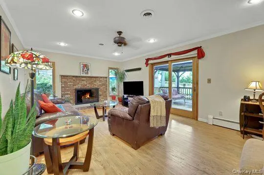 4 Liberty Circle, Clarkstown, NY, 4 Bedrooms Bedrooms, 9 Rooms Rooms,2 BathroomsBathrooms,Residential,For Rent,Liberty,0,1002716 4 Liberty Circle, Clarkstown, NY, 4 Bedrooms Bedrooms, 9 Rooms Rooms,2 BathroomsBathrooms,Residential,For Rent,Liberty,0,1002716