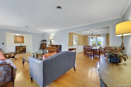 4 Liberty Circle, Clarkstown, NY, 4 Bedrooms Bedrooms, 9 Rooms Rooms,2 BathroomsBathrooms,Residential,For Rent,Liberty,0,1002716 4 Liberty Circle, Clarkstown, NY, 4 Bedrooms Bedrooms, 9 Rooms Rooms,2 BathroomsBathrooms,Residential,For Rent,Liberty,0,1002716