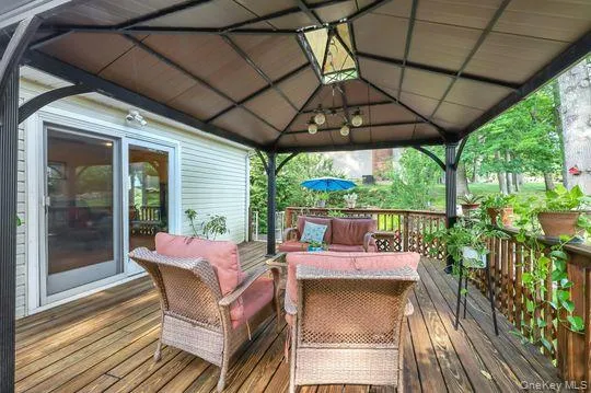 4 Liberty Circle, Clarkstown, NY, 4 Bedrooms Bedrooms, 9 Rooms Rooms,2 BathroomsBathrooms,Residential,For Rent,Liberty,0,1002716 4 Liberty Circle, Clarkstown, NY, 4 Bedrooms Bedrooms, 9 Rooms Rooms,2 BathroomsBathrooms,Residential,For Rent,Liberty,0,1002716