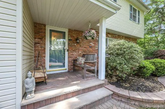 4 Liberty Circle, Clarkstown, NY, 4 Bedrooms Bedrooms, 9 Rooms Rooms,2 BathroomsBathrooms,Residential,For Rent,Liberty,0,1002716 4 Liberty Circle, Clarkstown, NY, 4 Bedrooms Bedrooms, 9 Rooms Rooms,2 BathroomsBathrooms,Residential,For Rent,Liberty,0,1002716
