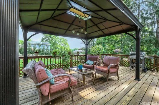 4 Liberty Circle, Clarkstown, NY, 4 Bedrooms Bedrooms, 9 Rooms Rooms,2 BathroomsBathrooms,Residential,For Rent,Liberty,0,1002716 4 Liberty Circle, Clarkstown, NY, 4 Bedrooms Bedrooms, 9 Rooms Rooms,2 BathroomsBathrooms,Residential,For Rent,Liberty,0,1002716