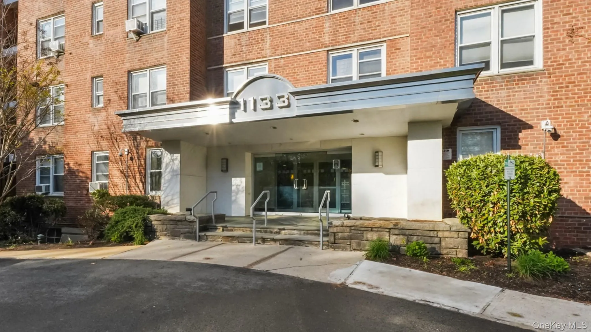 1133 Midland Avenue, Yonkers, NY, 2 Bedrooms Bedrooms, 5 Rooms Rooms,2 BathroomsBathrooms,Residential,For Rent,Midland,0,1002718 1133 Midland Avenue, Yonkers, NY, 2 Bedrooms Bedrooms, 5 Rooms Rooms,2 BathroomsBathrooms,Residential,For Rent,Midland,0,1002718