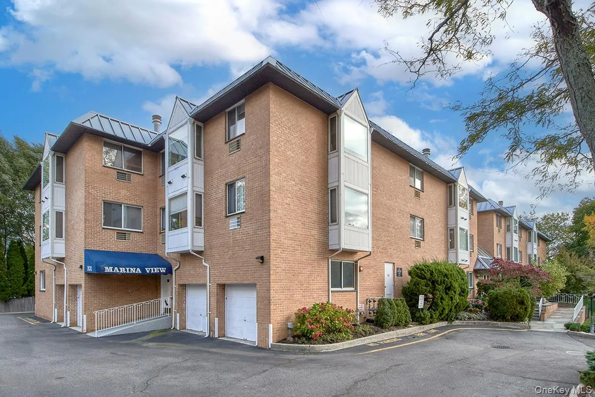 300 Livingston Avenue, Mamaroneck, NY, 2 Bedrooms Bedrooms, 5 Rooms Rooms,2 BathroomsBathrooms,Residential,For Rent,Livingston,0,1002736 300 Livingston Avenue, Mamaroneck, NY, 2 Bedrooms Bedrooms, 5 Rooms Rooms,2 BathroomsBathrooms,Residential,For Rent,Livingston,0,1002736