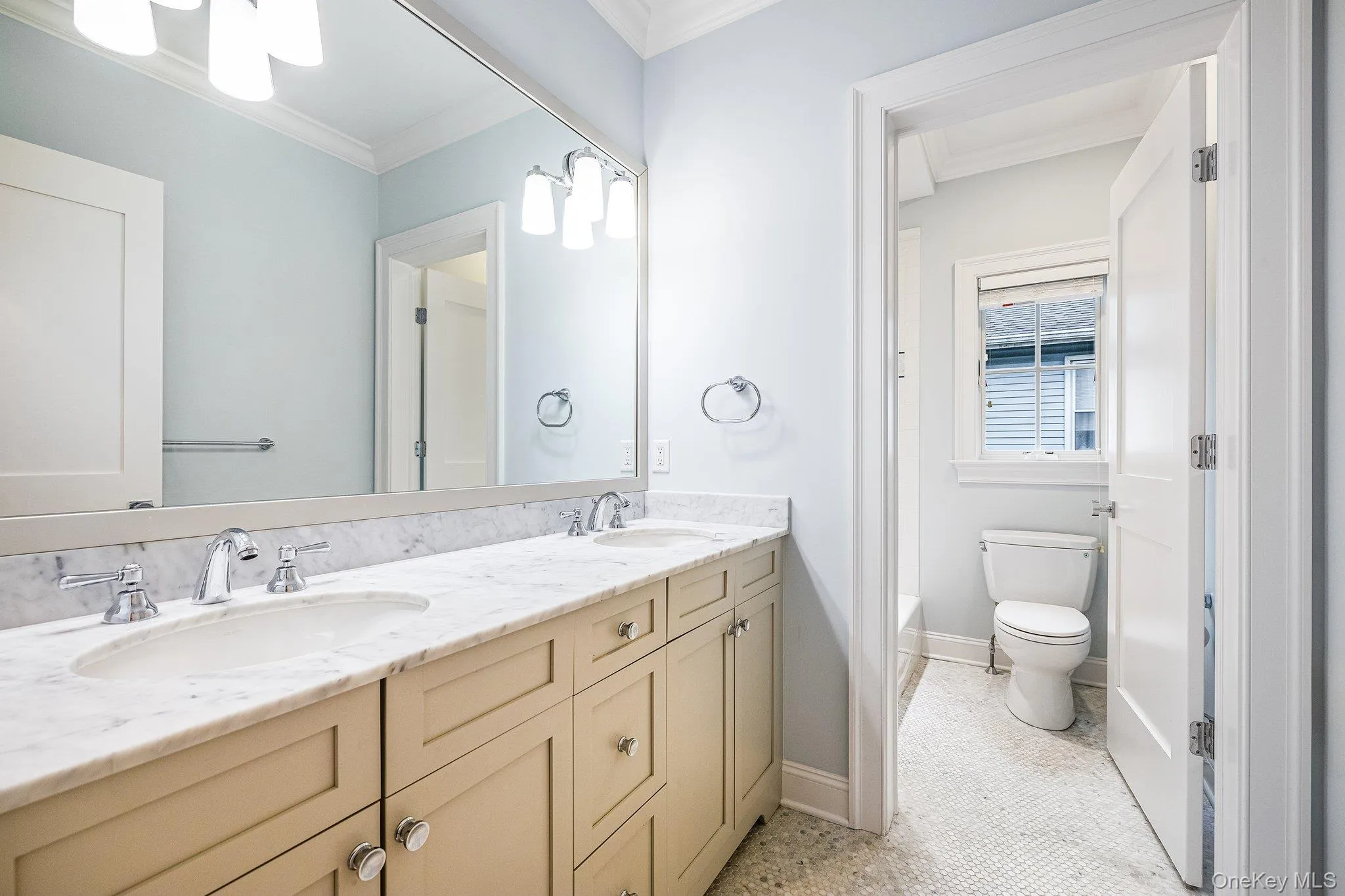 Hall Bath Hall Bath