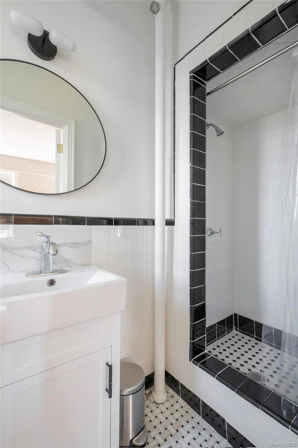 86-10 34th Avenue, New York, NY, 2 Bedrooms Bedrooms, 7 Rooms Rooms,2 BathroomsBathrooms,Residential,For Rent,34th,0,1002750 86-10 34th Avenue, New York, NY, 2 Bedrooms Bedrooms, 7 Rooms Rooms,2 BathroomsBathrooms,Residential,For Rent,34th,0,1002750