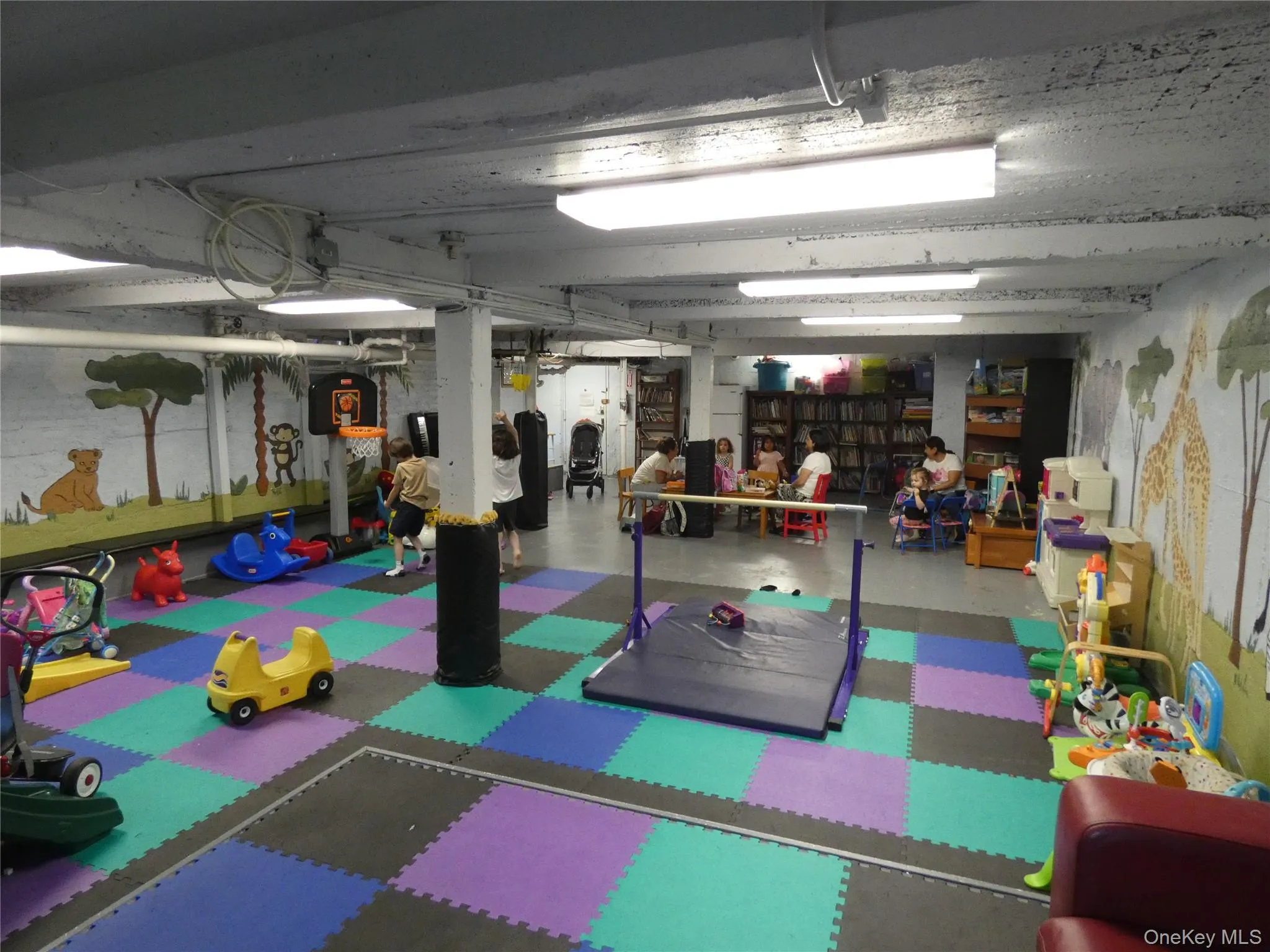86-10 34th Avenue, New York, NY, 2 Bedrooms Bedrooms, 7 Rooms Rooms,2 BathroomsBathrooms,Residential,For Rent,34th,0,1002750 86-10 34th Avenue, New York, NY, 2 Bedrooms Bedrooms, 7 Rooms Rooms,2 BathroomsBathrooms,Residential,For Rent,34th,0,1002750
