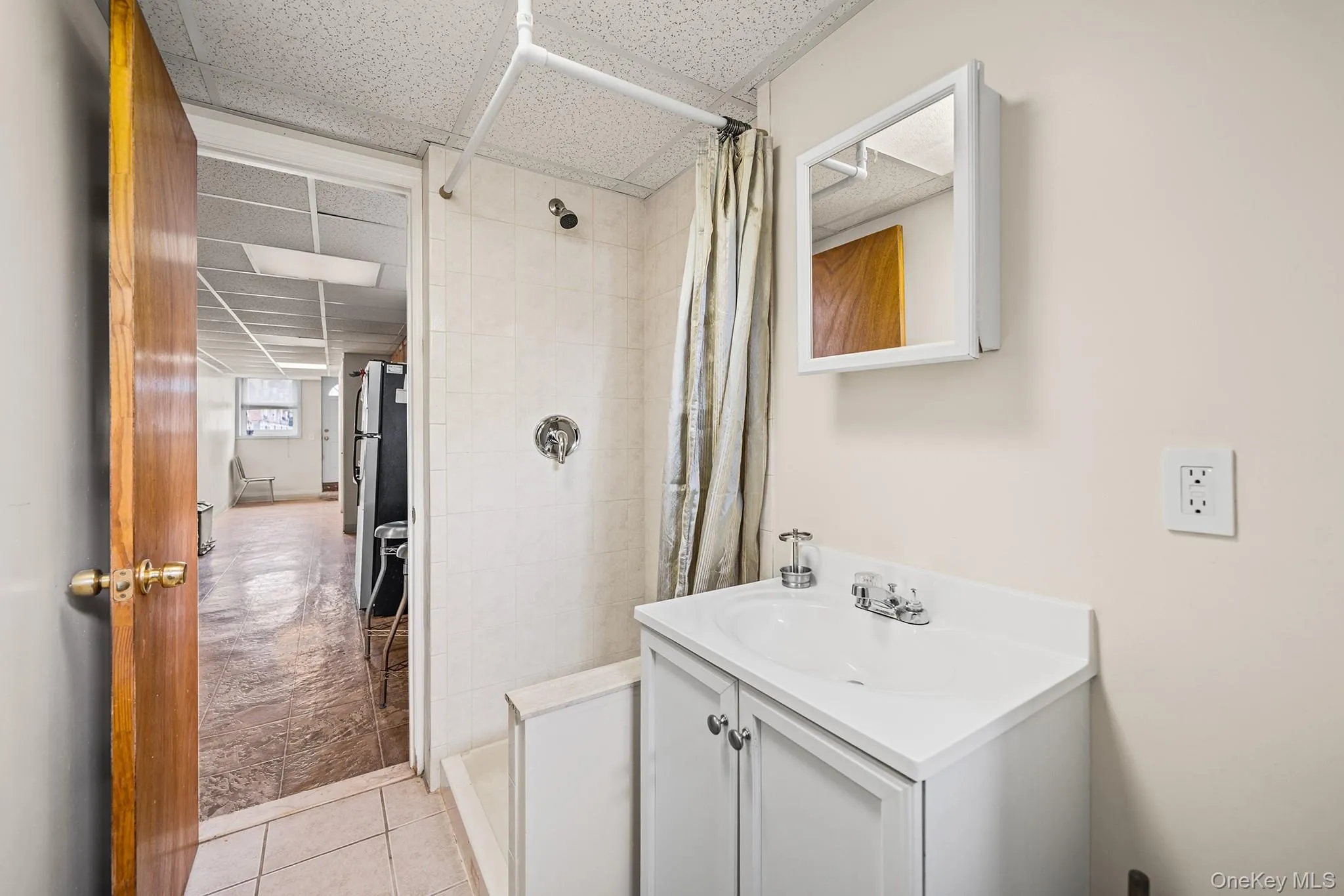 8612 133rd Avenue, New York, NY, 2 Bedrooms Bedrooms, 3 Rooms Rooms,2 BathroomsBathrooms,Residential,For Rent,133rd,0,1002751 8612 133rd Avenue, New York, NY, 2 Bedrooms Bedrooms, 3 Rooms Rooms,2 BathroomsBathrooms,Residential,For Rent,133rd,0,1002751