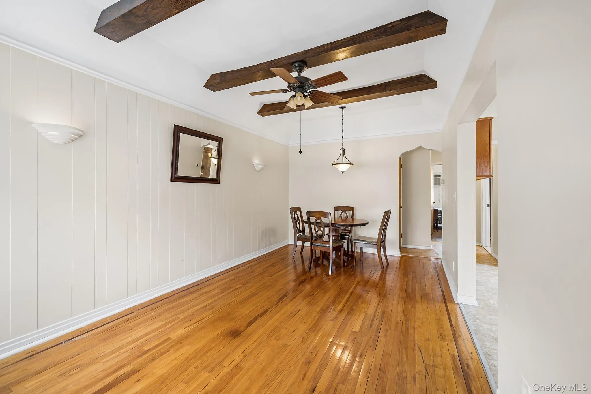 8612 133rd Avenue, New York, NY, 2 Bedrooms Bedrooms, 3 Rooms Rooms,2 BathroomsBathrooms,Residential,For Rent,133rd,0,1002751 8612 133rd Avenue, New York, NY, 2 Bedrooms Bedrooms, 3 Rooms Rooms,2 BathroomsBathrooms,Residential,For Rent,133rd,0,1002751