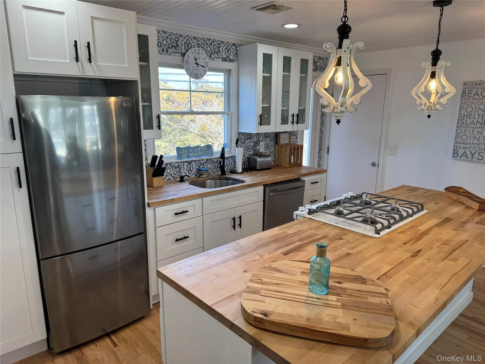 301 Lewis Walk, Brookhaven, NY, 4 Bedrooms Bedrooms, 8 Rooms Rooms,4 BathroomsBathrooms,Residential,For Rent,Lewis,0,1002755 301 Lewis Walk, Brookhaven, NY, 4 Bedrooms Bedrooms, 8 Rooms Rooms,4 BathroomsBathrooms,Residential,For Rent,Lewis,0,1002755