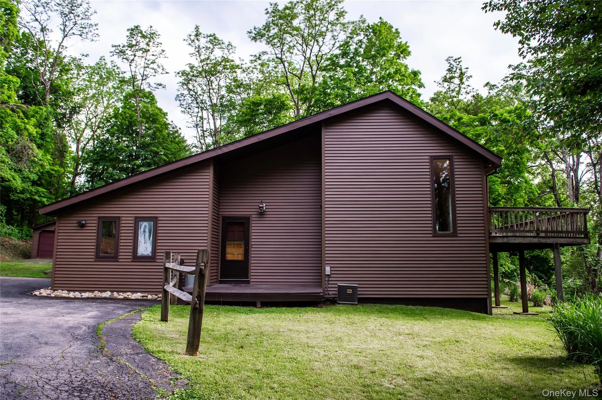 12 Chaucer Road, Hyde Park, NY, 3 Bedrooms Bedrooms, 8 Rooms Rooms,2 BathroomsBathrooms,Residential,For Rent,Chaucer,0,1002764 12 Chaucer Road, Hyde Park, NY, 3 Bedrooms Bedrooms, 8 Rooms Rooms,2 BathroomsBathrooms,Residential,For Rent,Chaucer,0,1002764