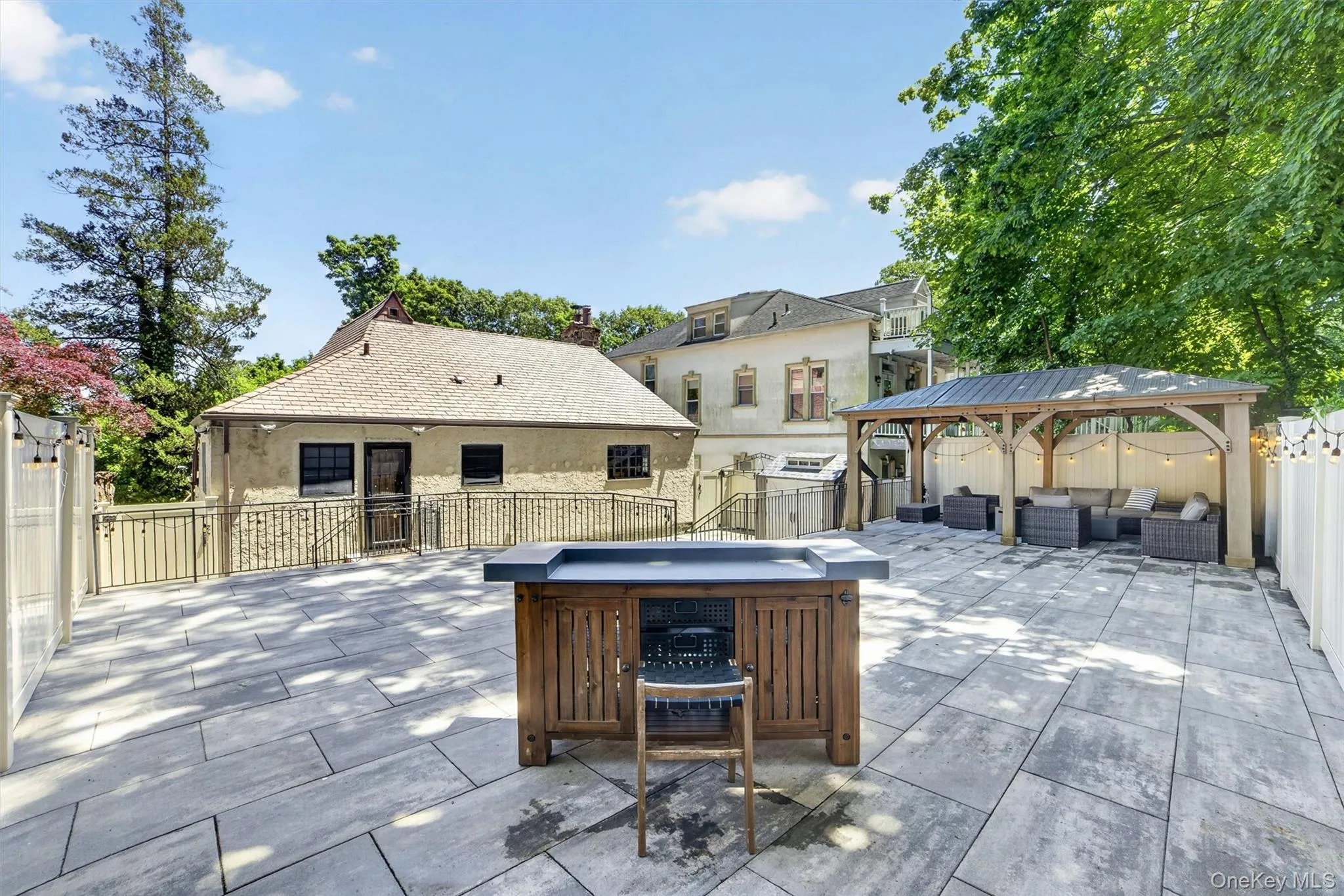 27 Desmond Avenue, Yonkers, NY, 3 Bedrooms Bedrooms, 10 Rooms Rooms,2 BathroomsBathrooms,Residential,For Rent,Desmond,0,1002767 27 Desmond Avenue, Yonkers, NY, 3 Bedrooms Bedrooms, 10 Rooms Rooms,2 BathroomsBathrooms,Residential,For Rent,Desmond,0,1002767