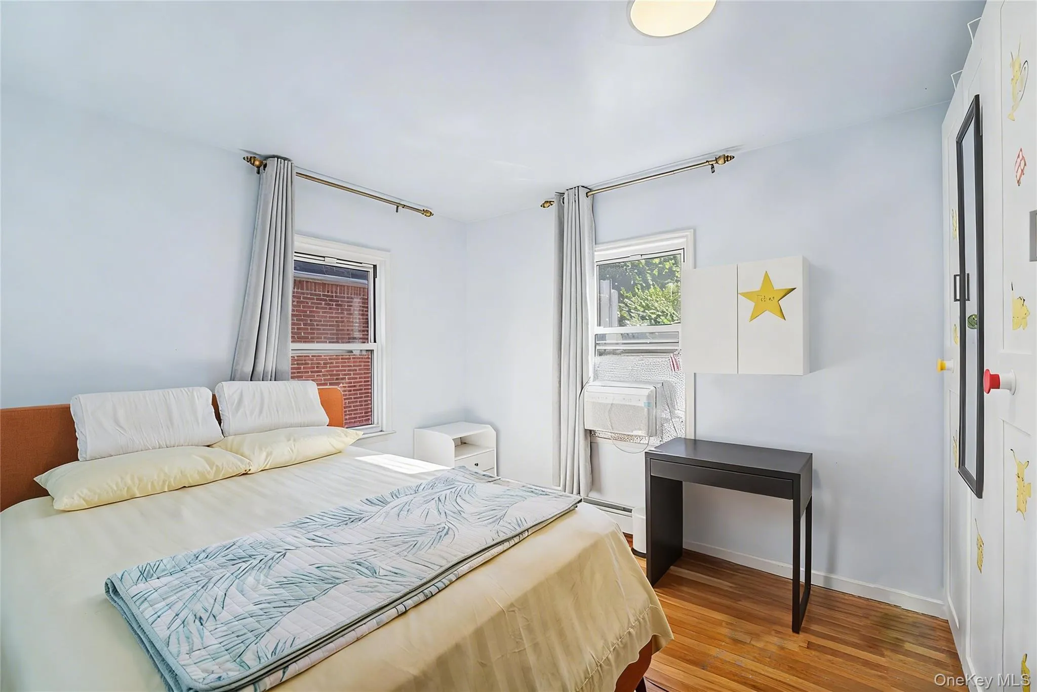 5816 198th Street, New York, NY, 4 Bedrooms Bedrooms, 6 Rooms Rooms,2 BathroomsBathrooms,Residential,For Rent,198th,0,1002770 5816 198th Street, New York, NY, 4 Bedrooms Bedrooms, 6 Rooms Rooms,2 BathroomsBathrooms,Residential,For Rent,198th,0,1002770